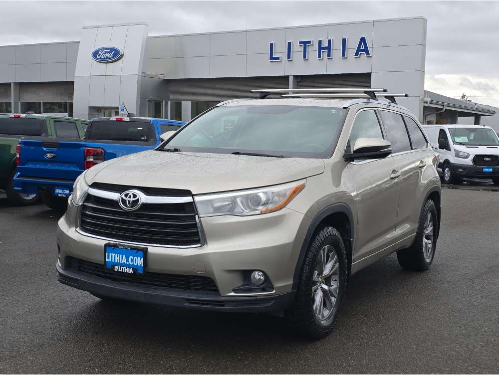 2015 Toyota Highlander XLE's photo