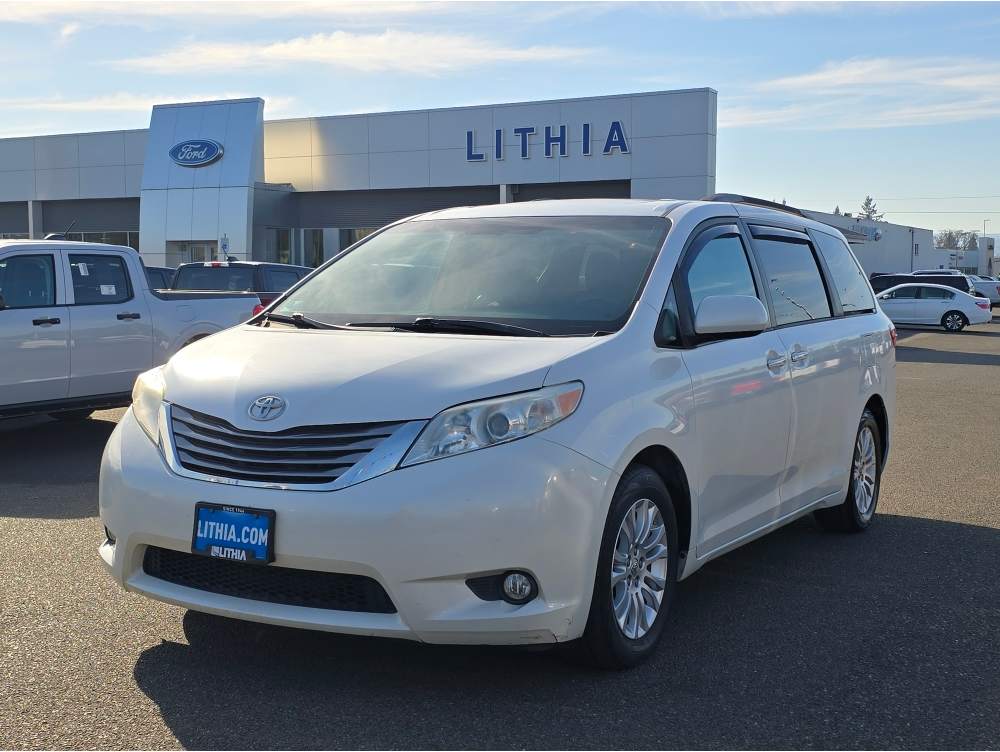 2015 Toyota Sienna XLE