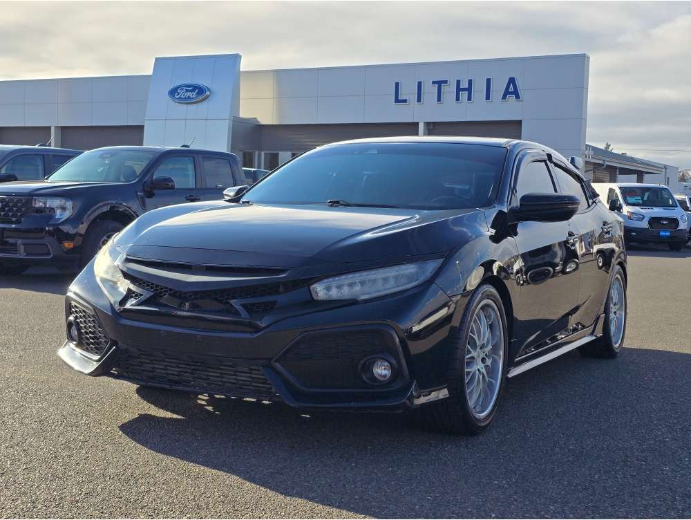 2018 Honda Civic Hatchback Sport Touring's photo