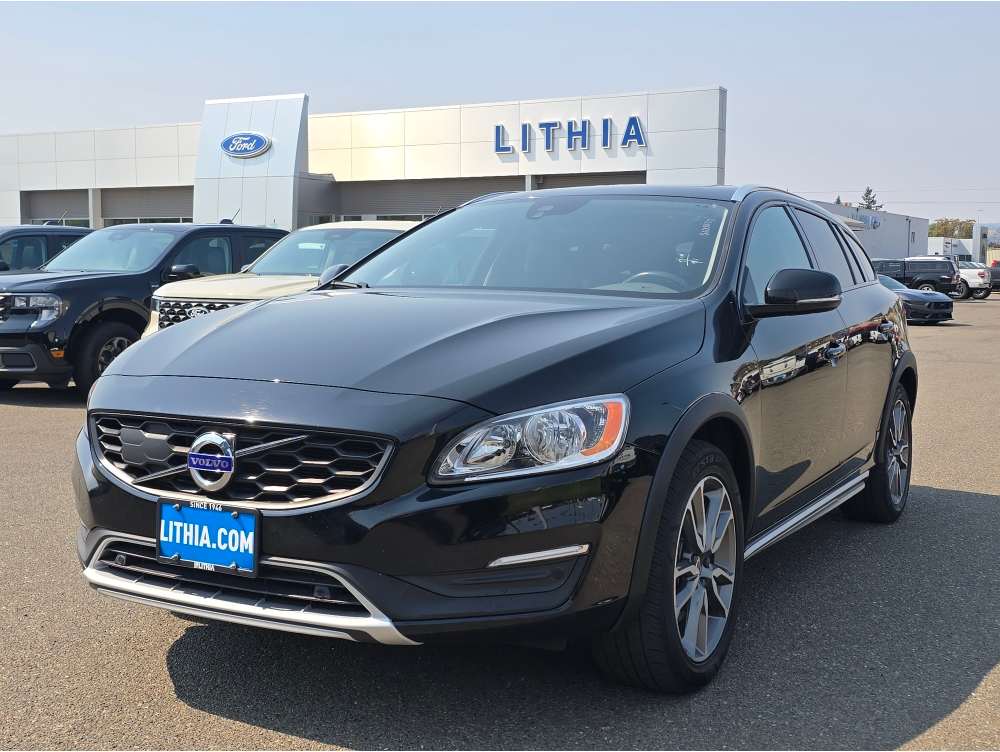 2018 Volvo V60 Base