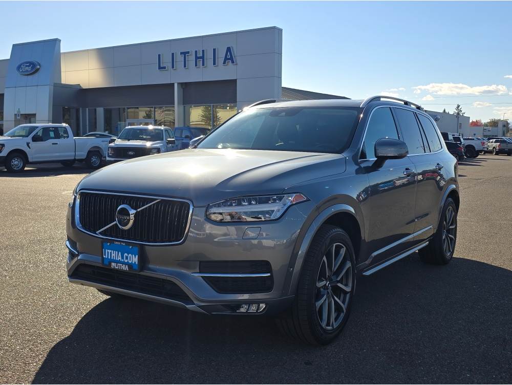 2018 Volvo XC90 Momentum