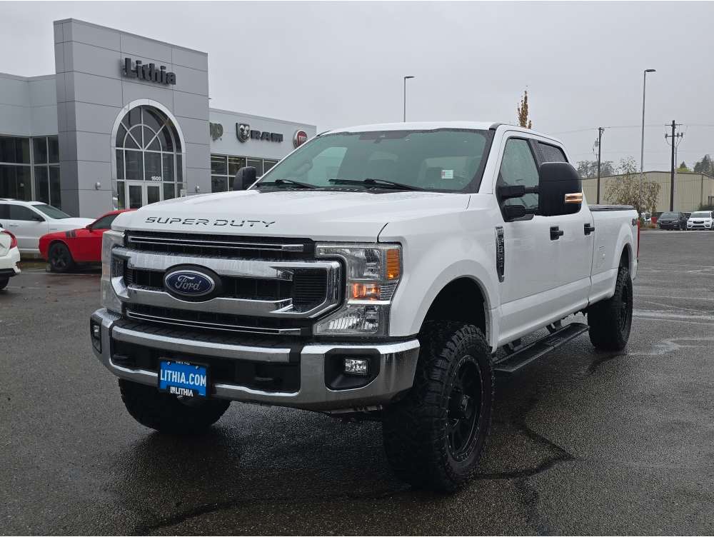 2021 Ford F-350 Super Duty XLT's photo