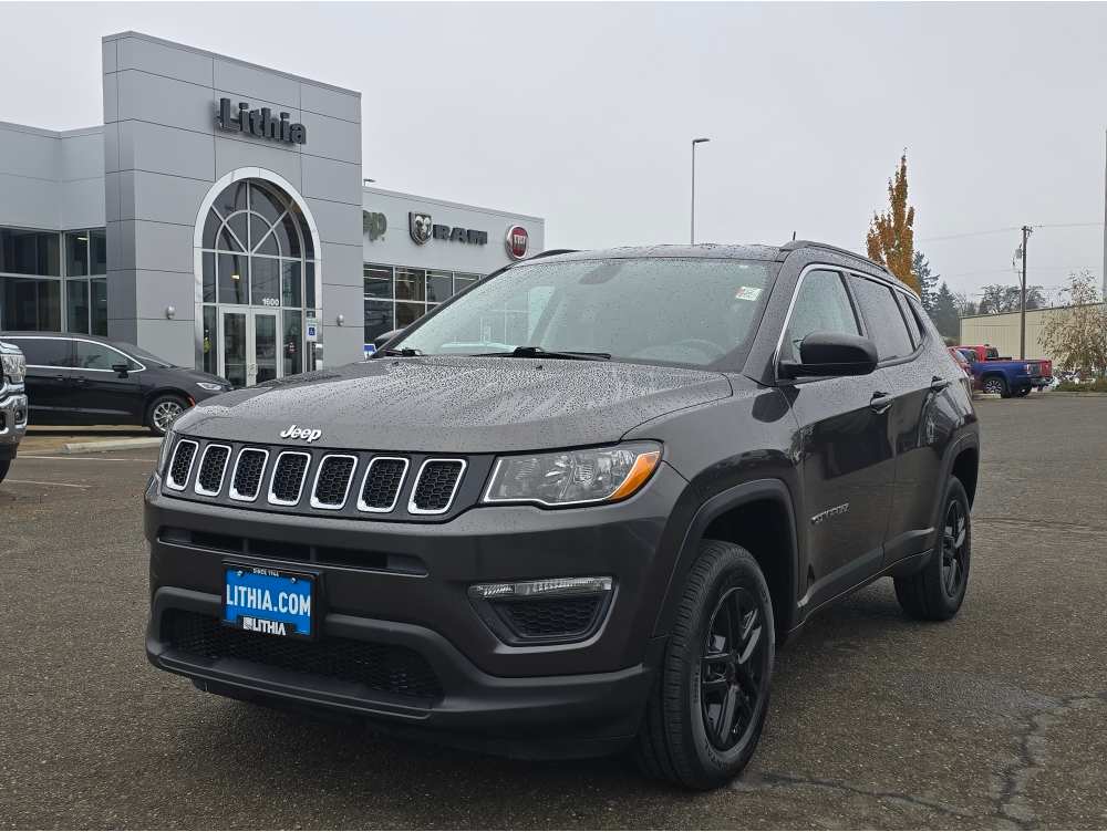 2020 Jeep Compass Sport's photo