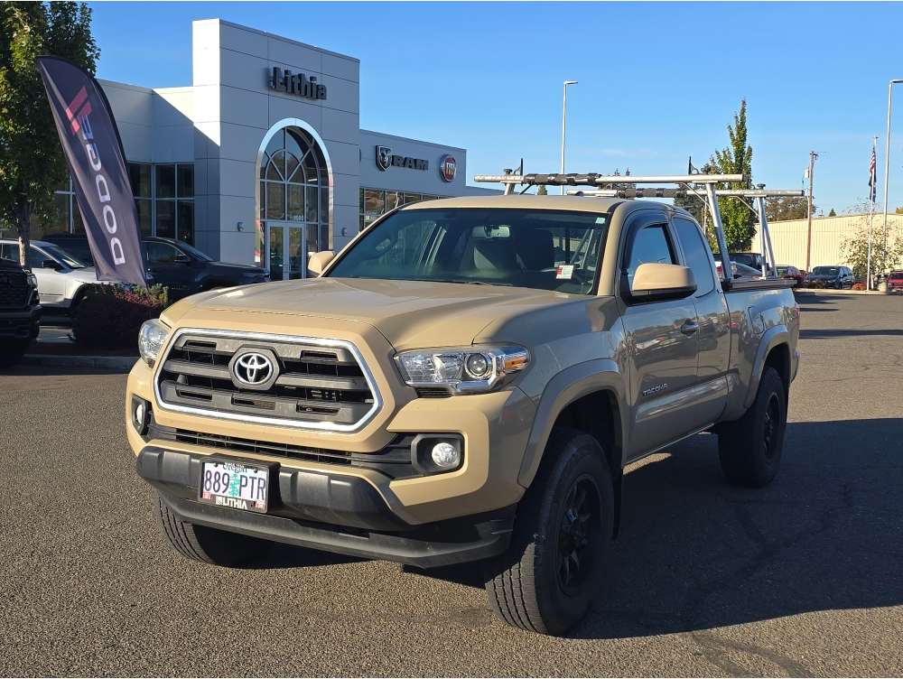 2017 Toyota Tacoma SR5