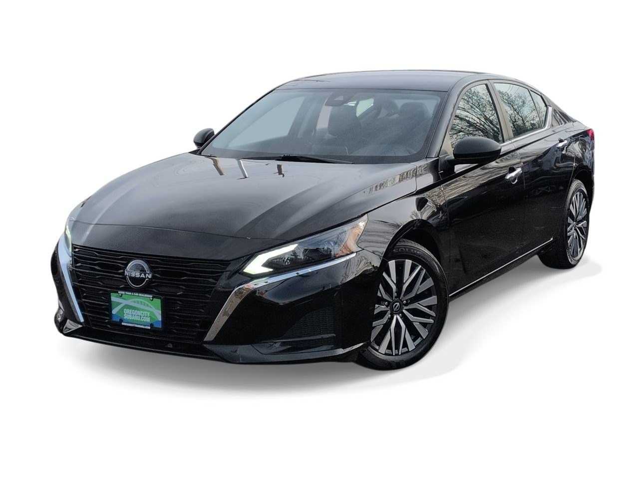 2024 Nissan Altima SV's photo