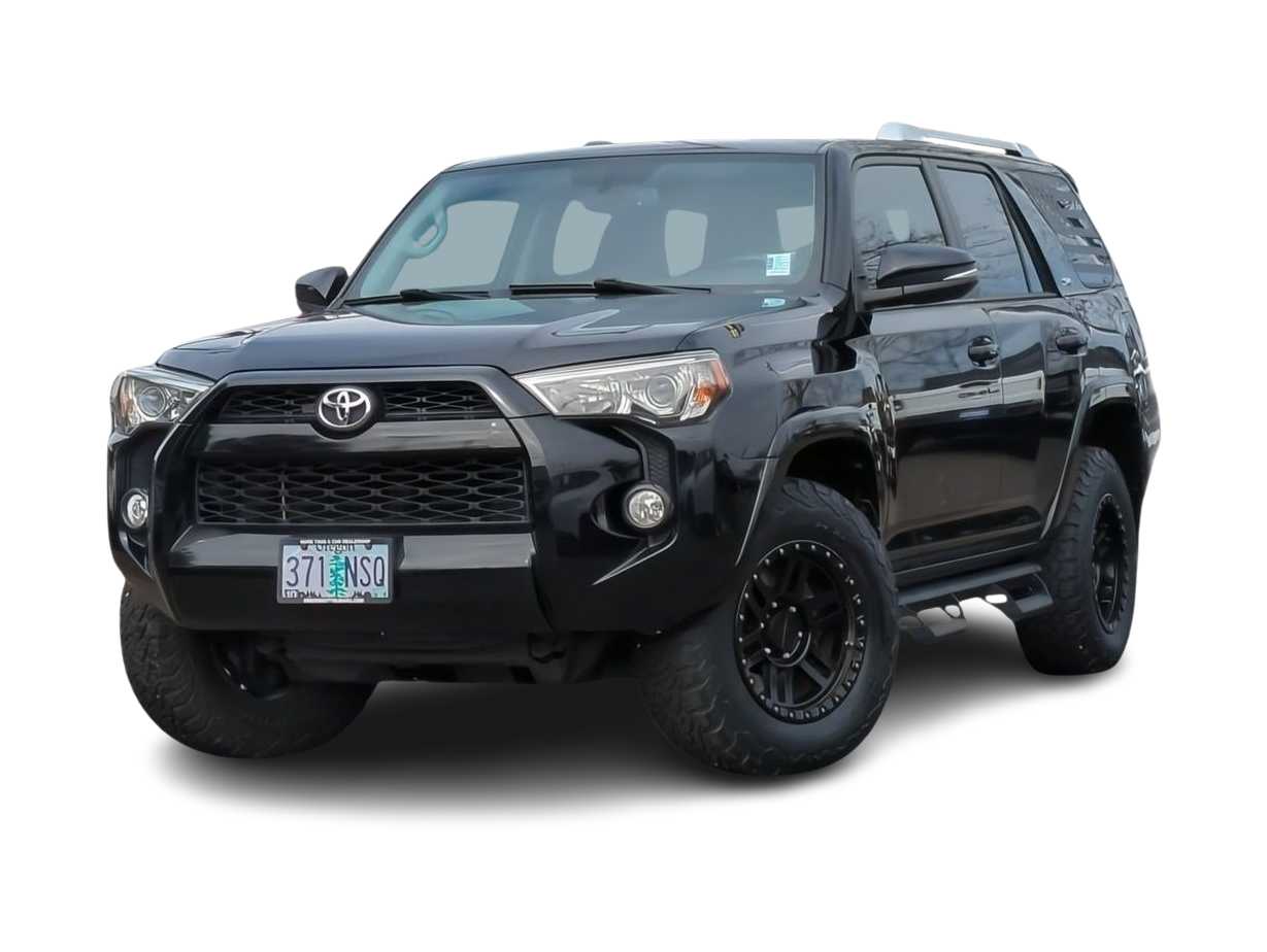 2018 Toyota 4Runner SR5 -
                Oregon City, OR