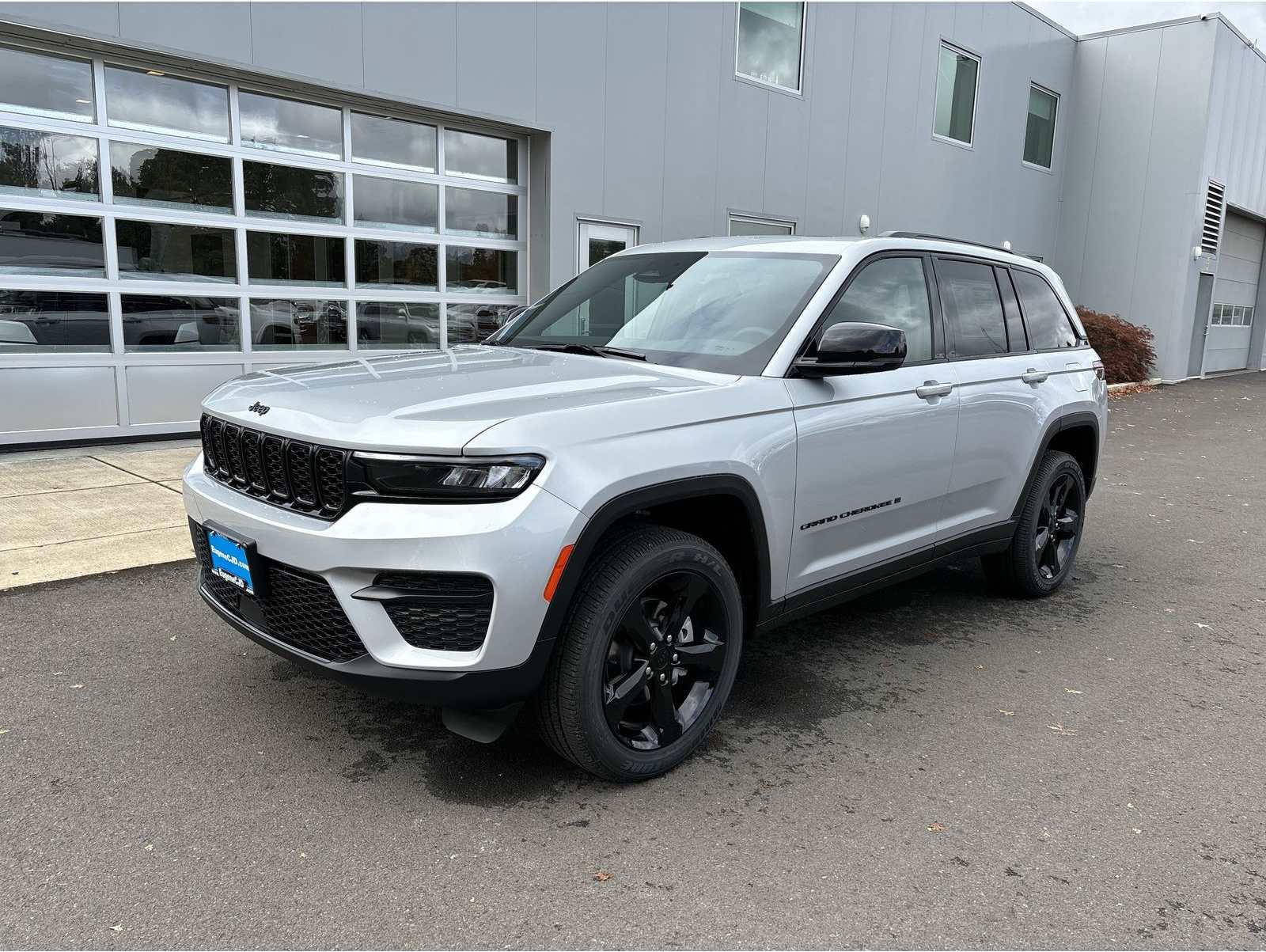 2025 Jeep Grand Cherokee Altitude's photo