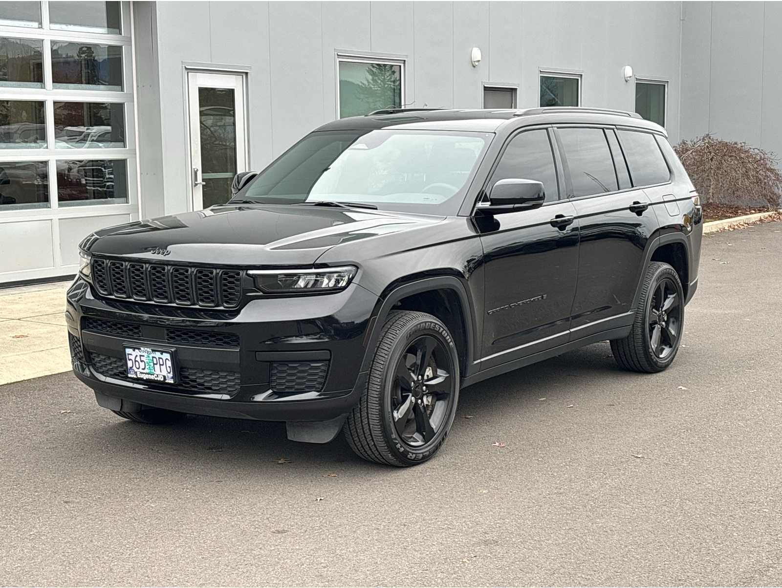 2023 Jeep Grand Cherokee L Altitude's photo