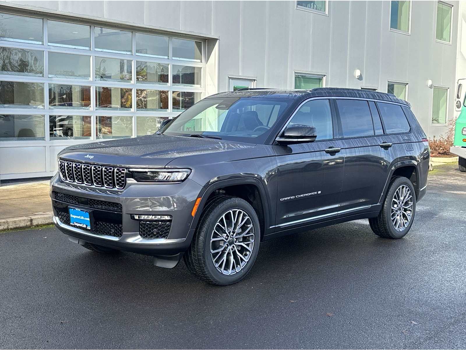 2025 Jeep Grand Cherokee L Summit Reserve's photo