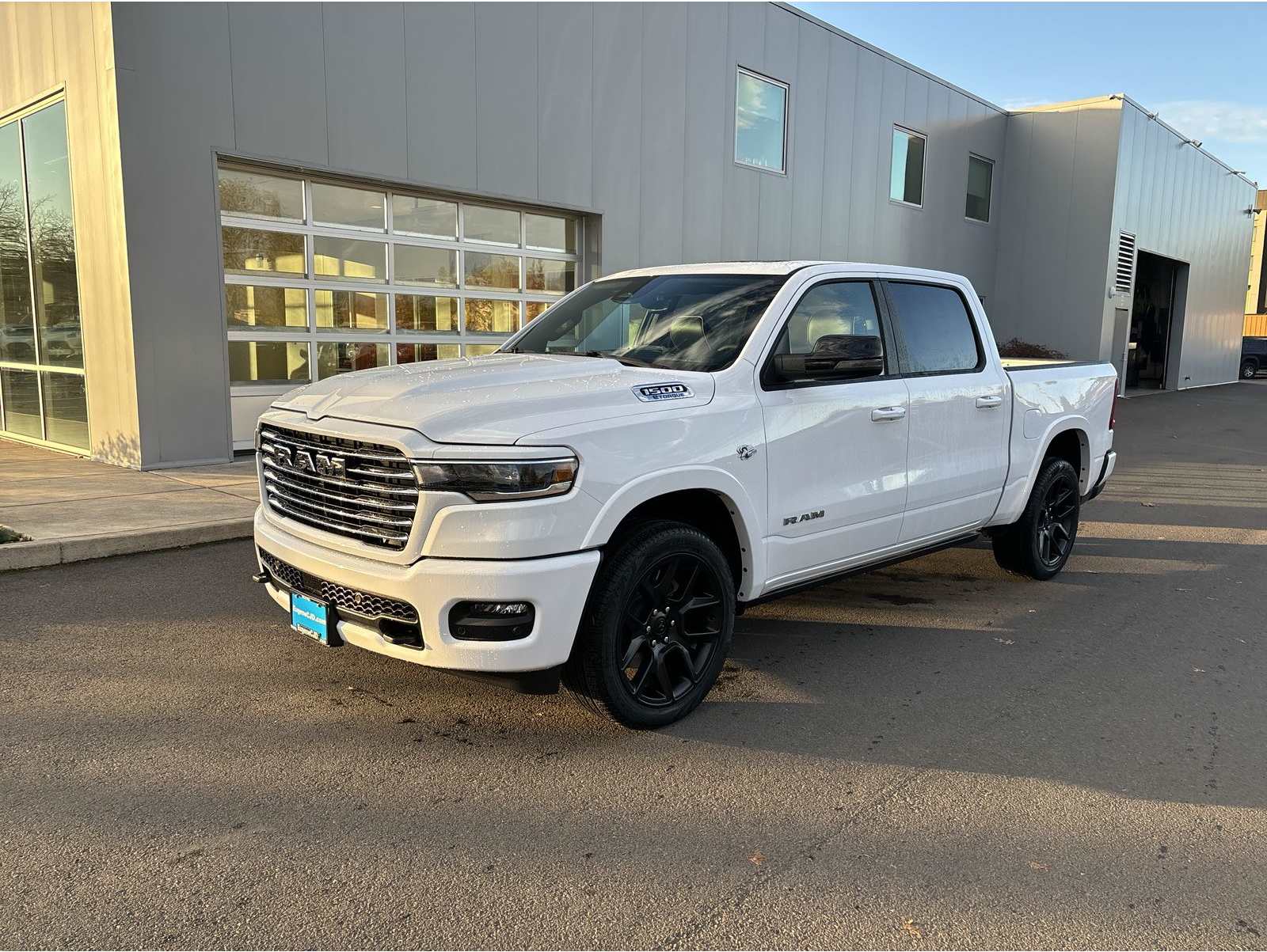 2026 RAM Ram 1500 Pickup Laramie's photo