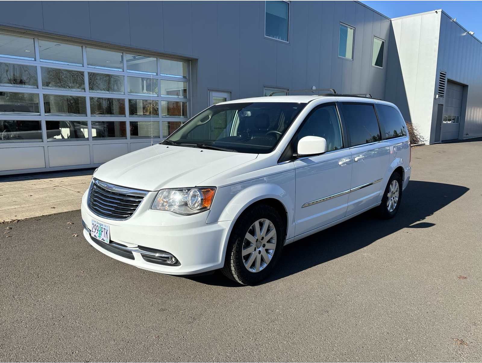 2016 Chrysler Town & Country Touring