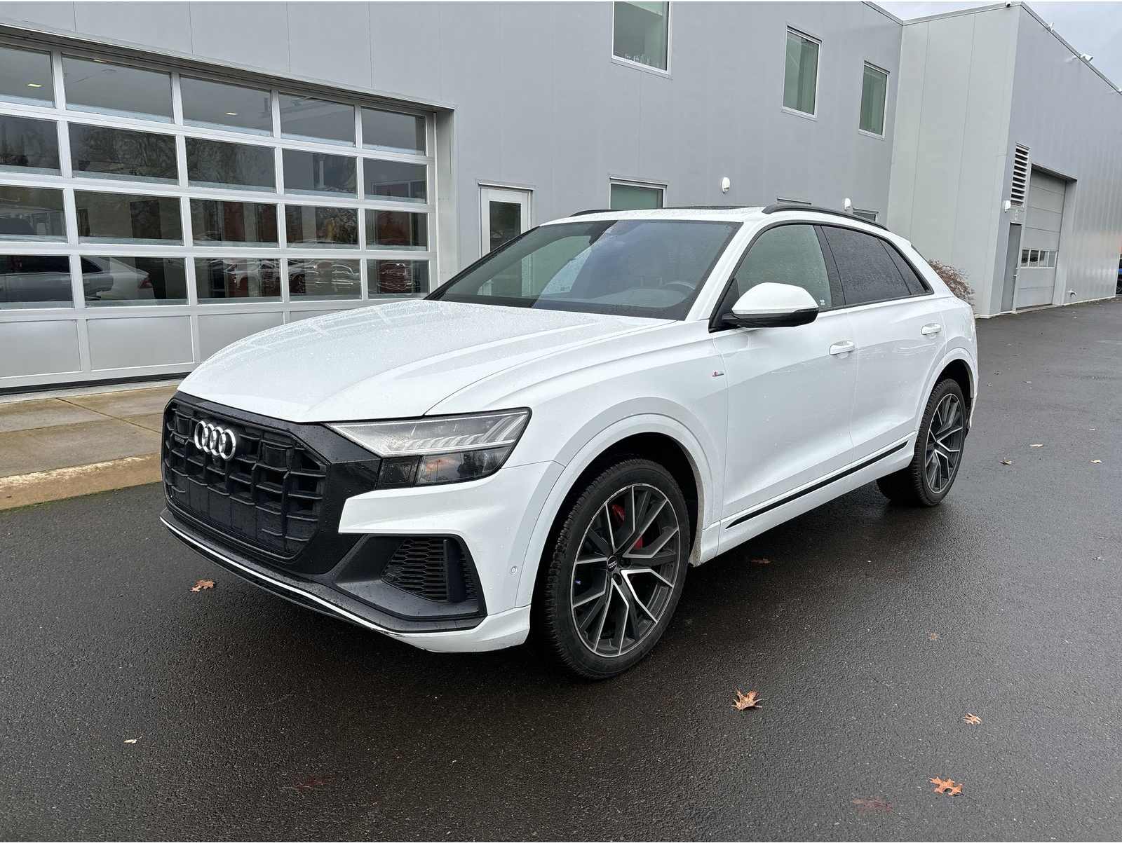 2020 Audi Q8 Premium Plus