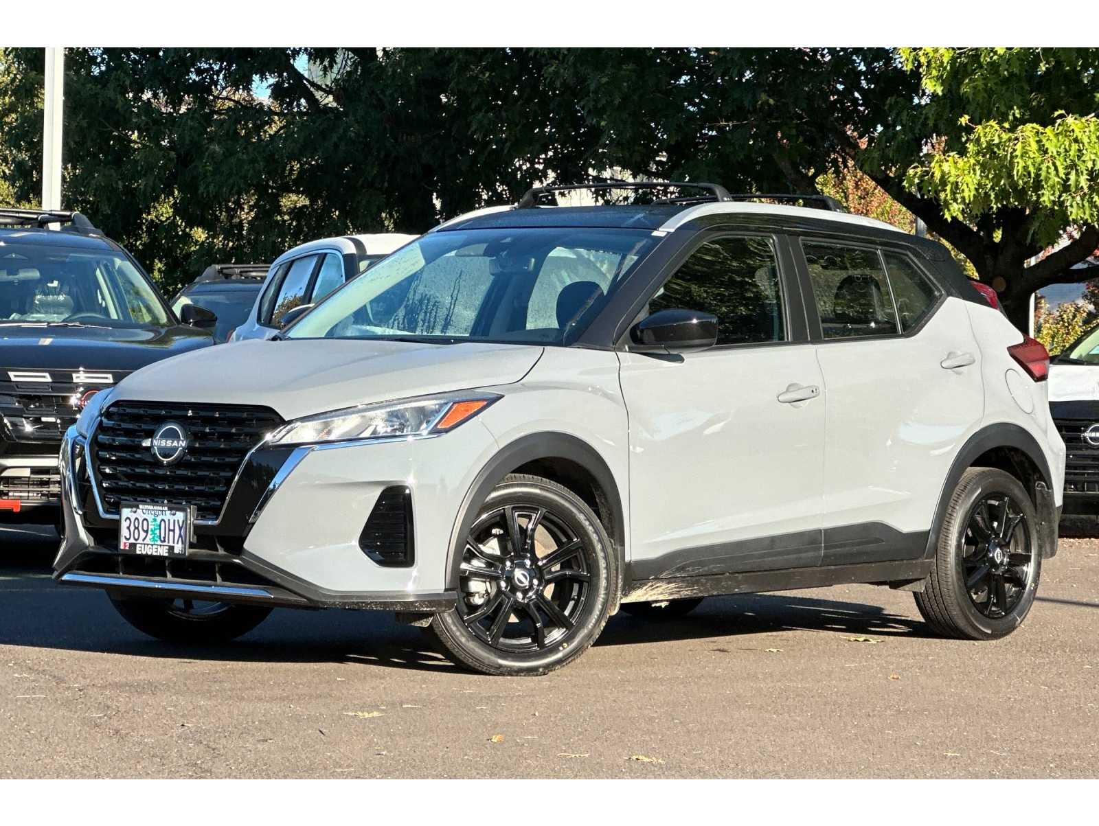 2024 Nissan Kicks SV's photo