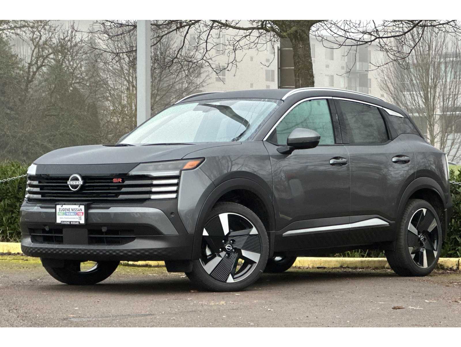 2025 Nissan Kicks SR's photo