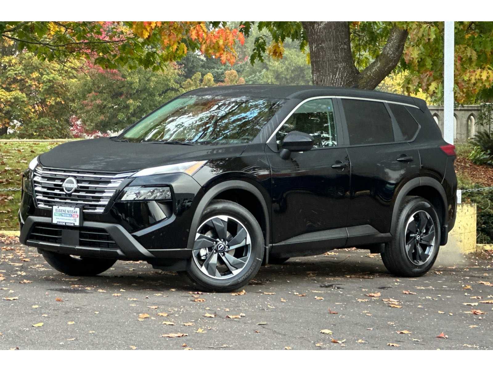 2026 Nissan Rogue SV's photo