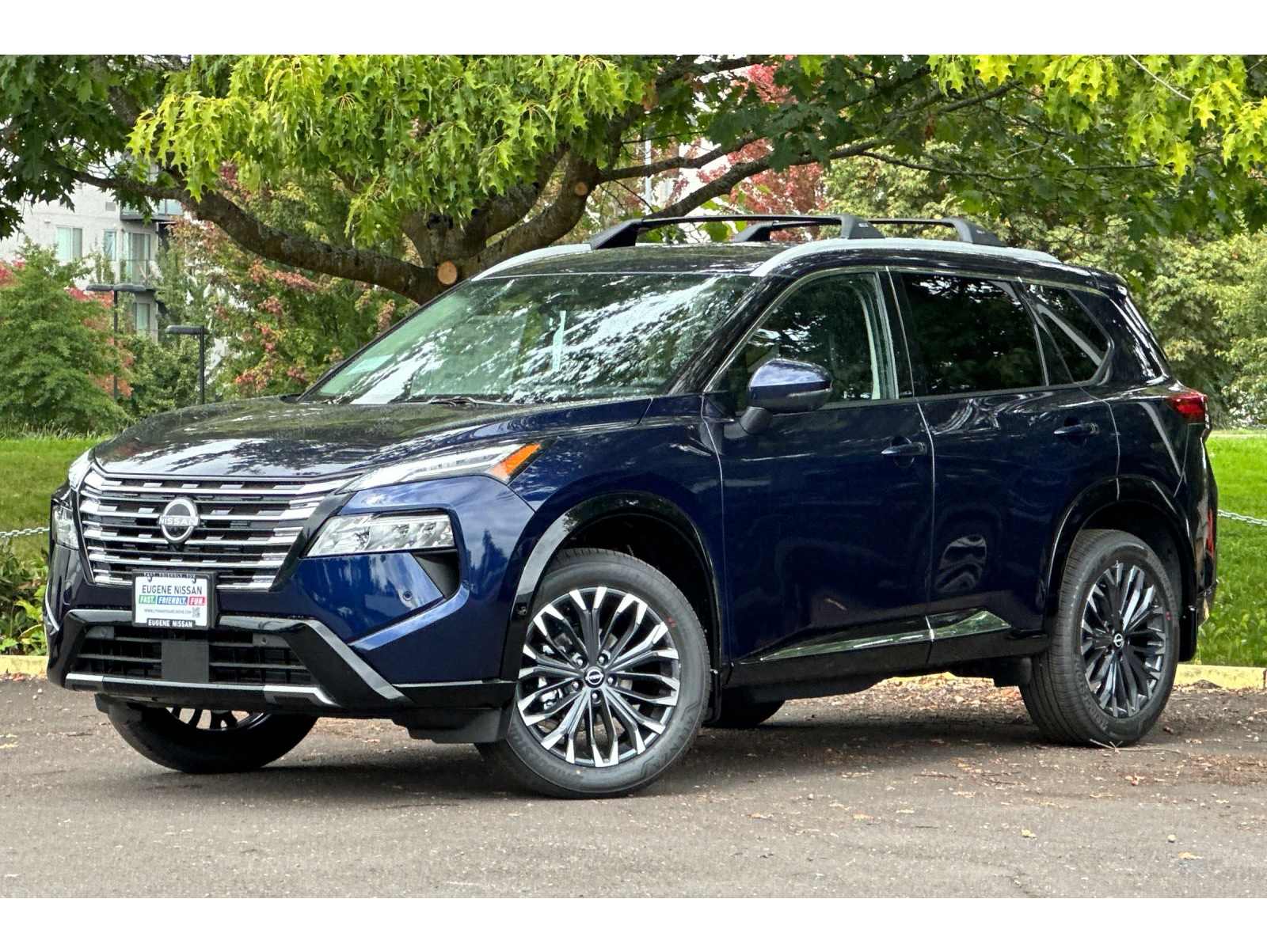 2026 Nissan Rogue Platinum's photo