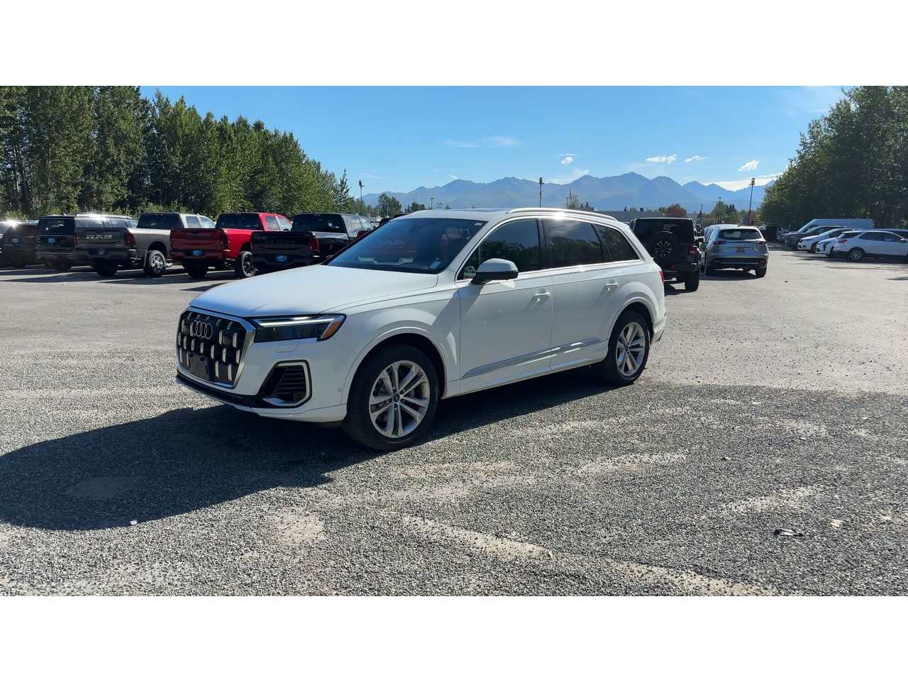 2025 Audi Q7 Premium Plus