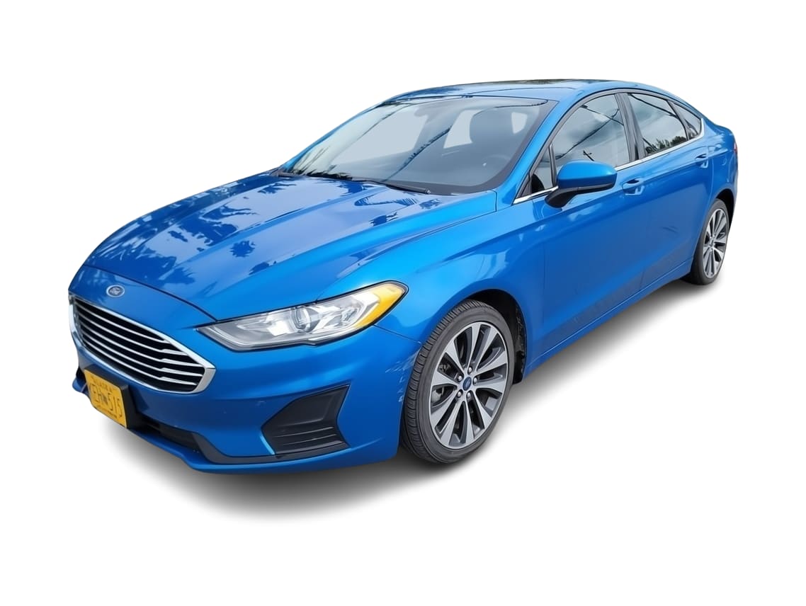 2019 Ford Fusion SE Hero Image