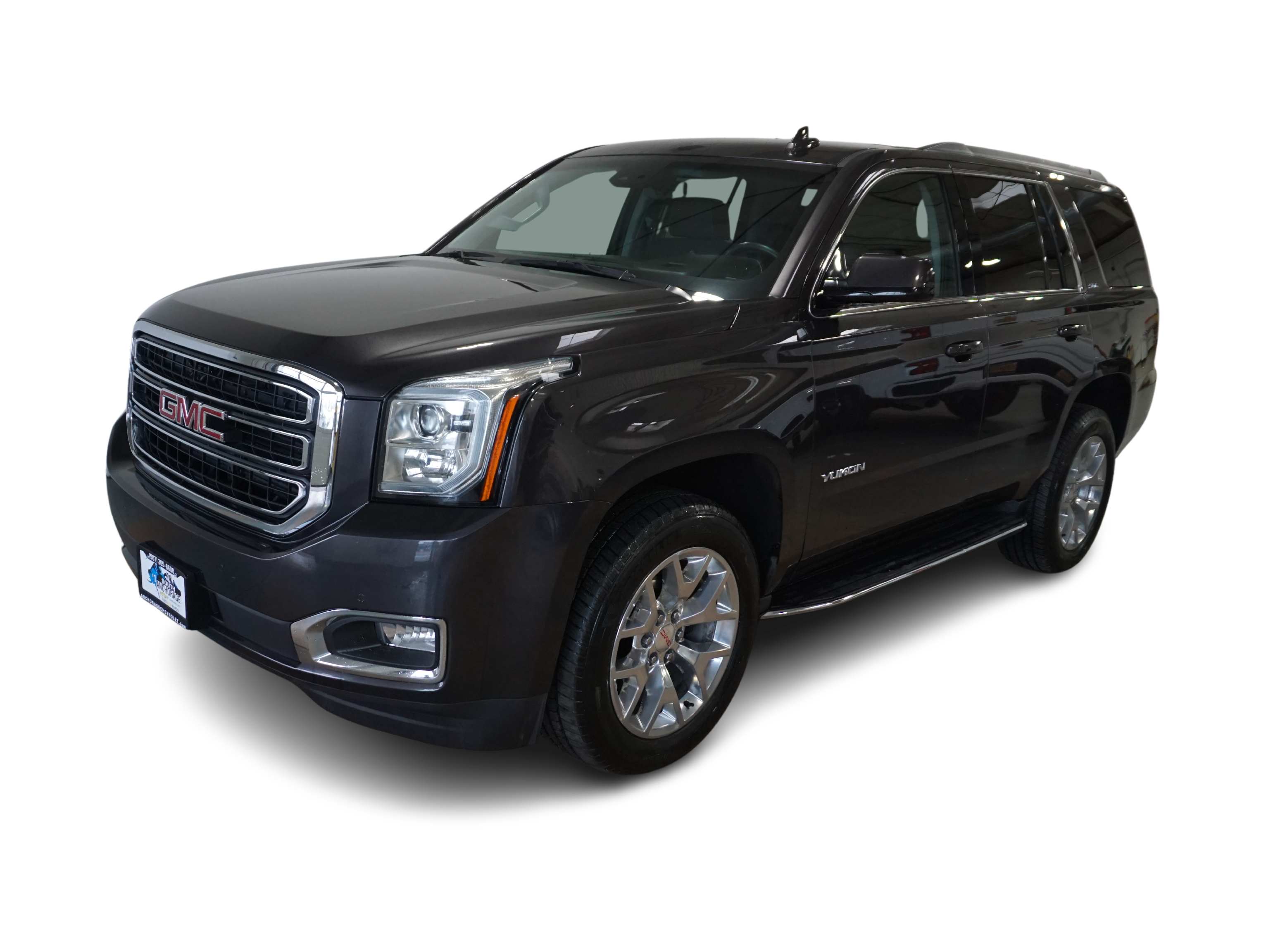 2017 GMC Yukon SLE Hero Image