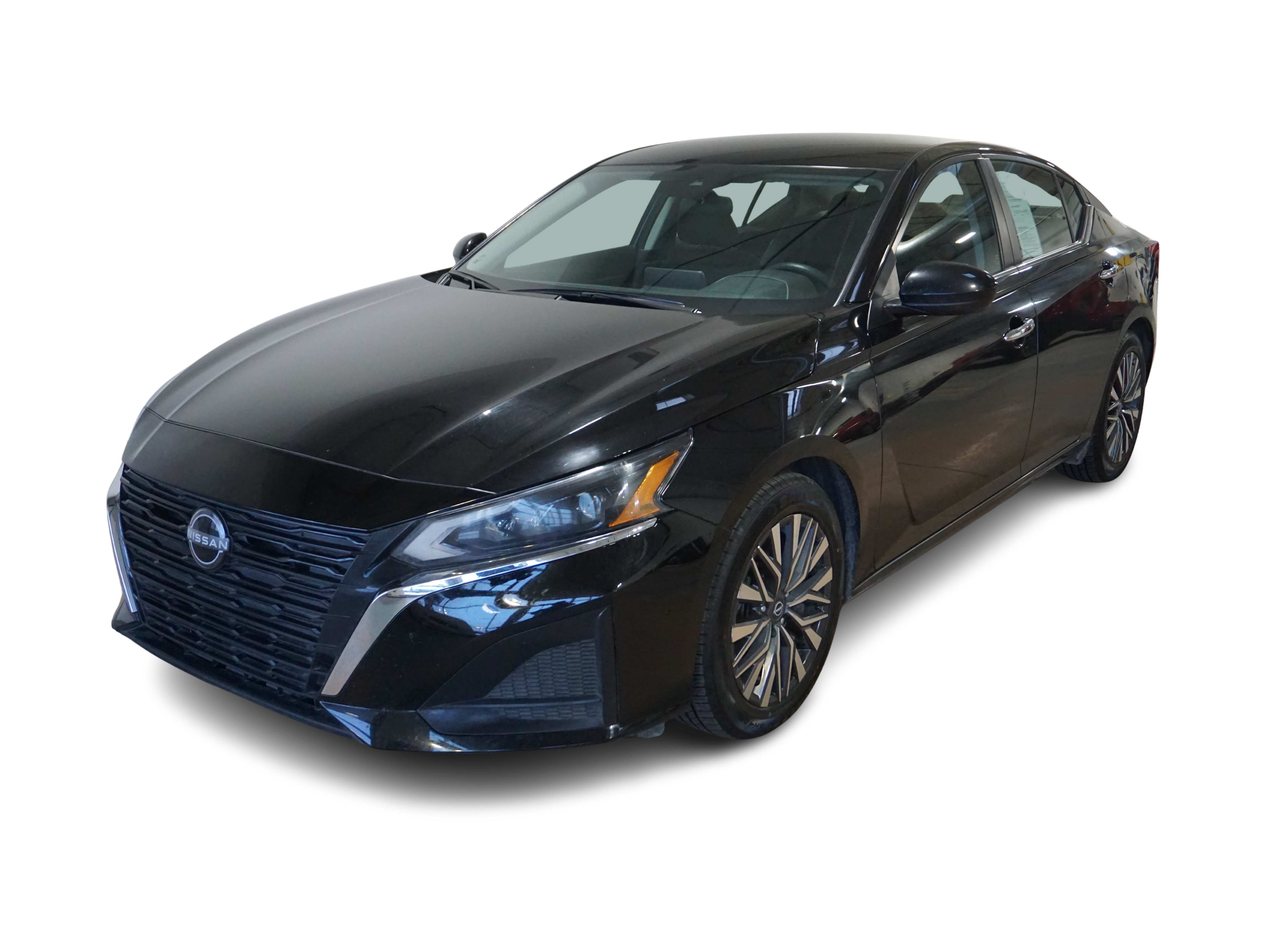 Thumbnail: 2023 Nissan Altima - 1