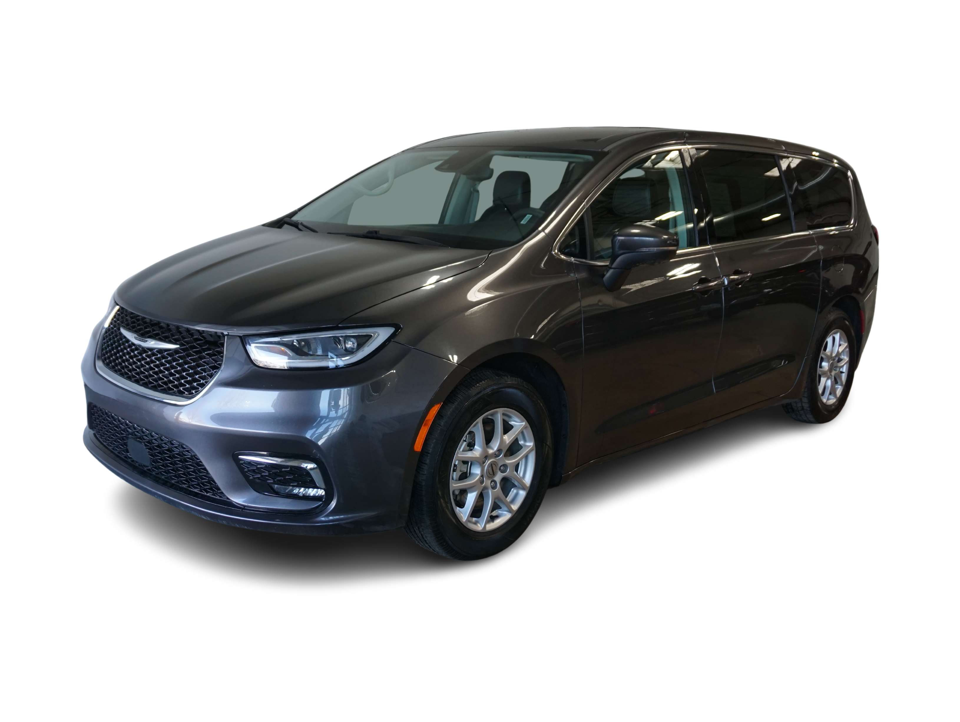 2023 Chrysler Pacifica Touring L Hero Image