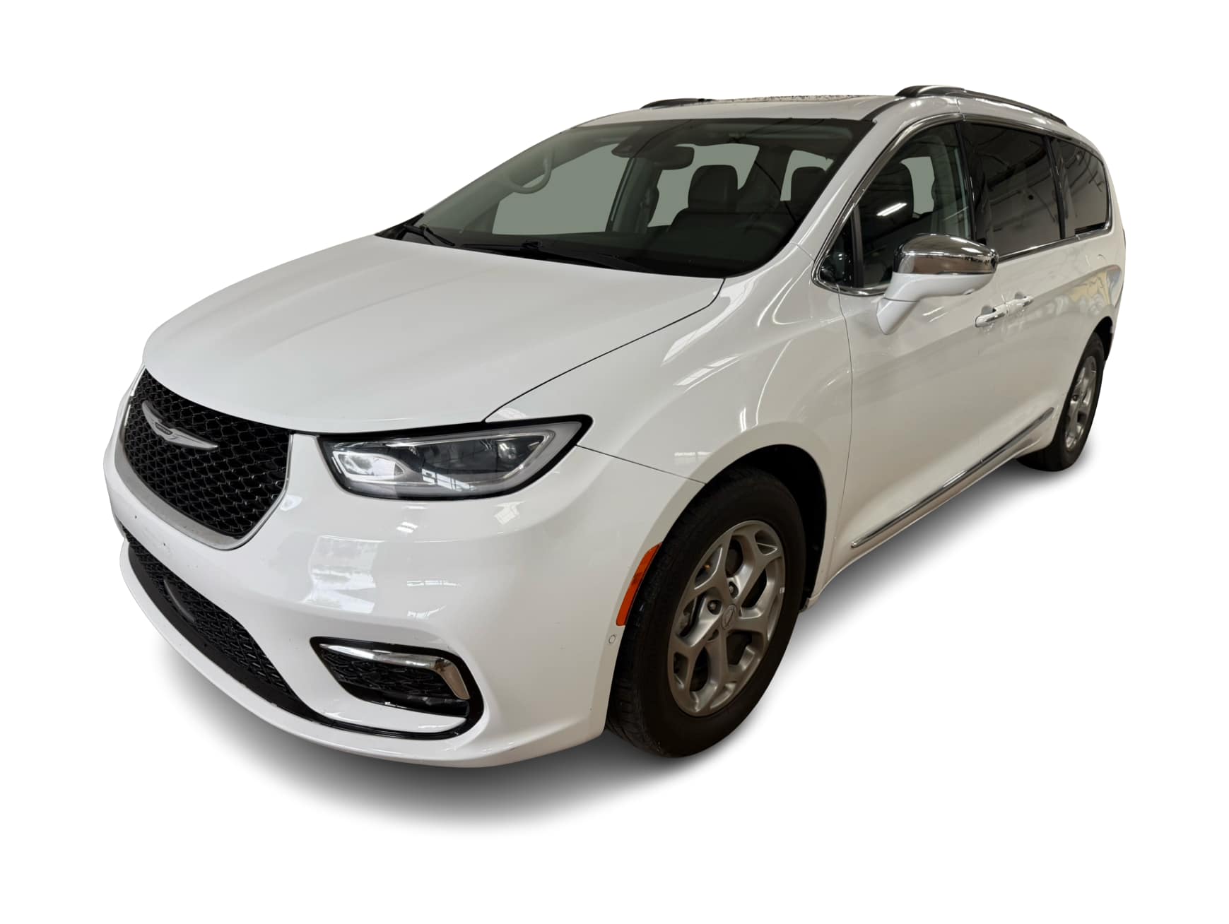 Thumbnail: 2022 Chrysler Pacifica - 1