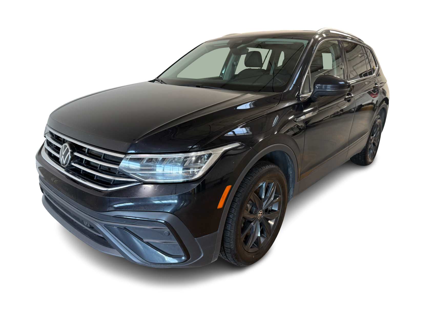 Thumbnail: 2024 Volkswagen Tiguan - 1