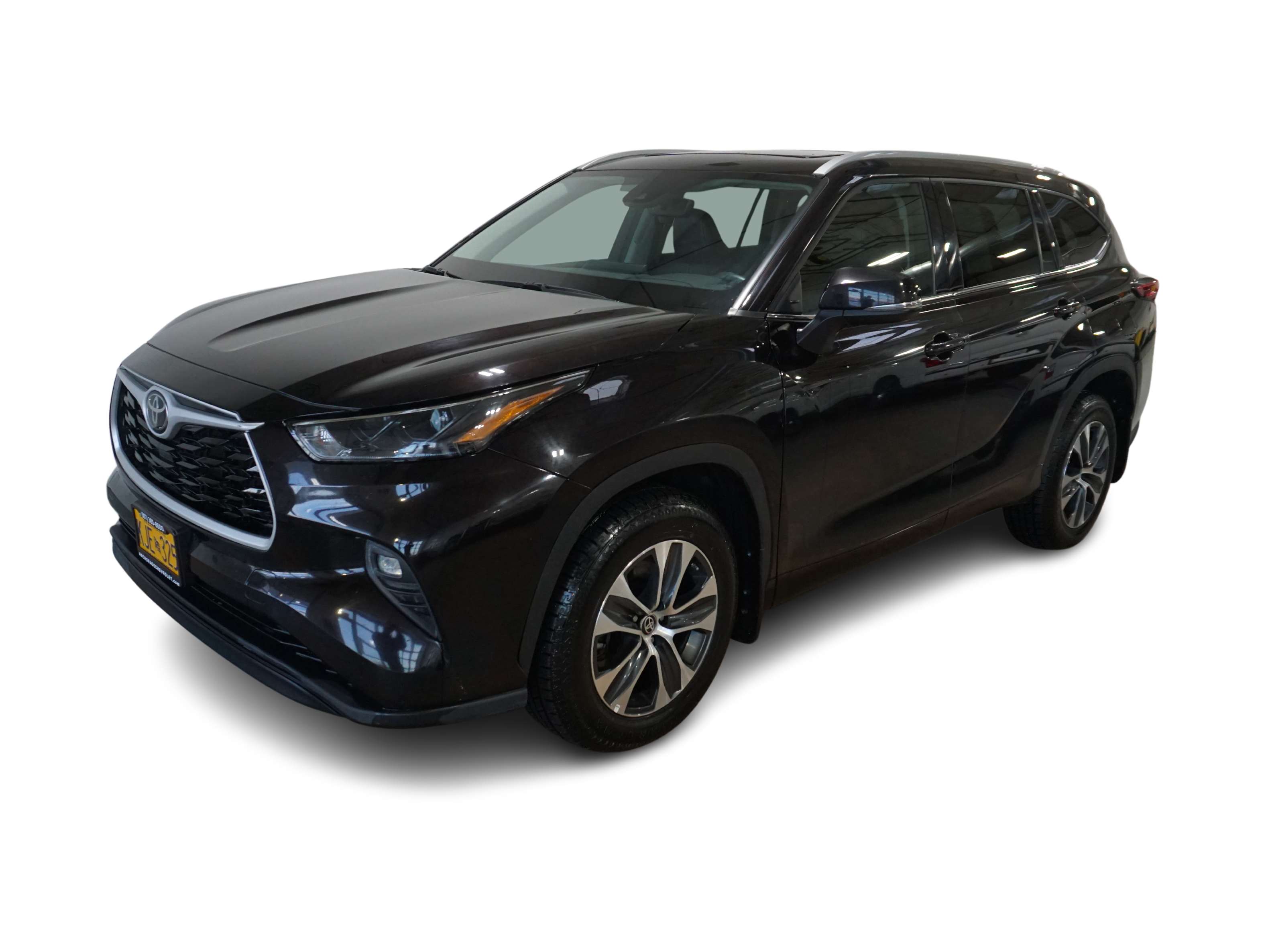 2022 Toyota Highlander XLE -
                Anchorage, AK