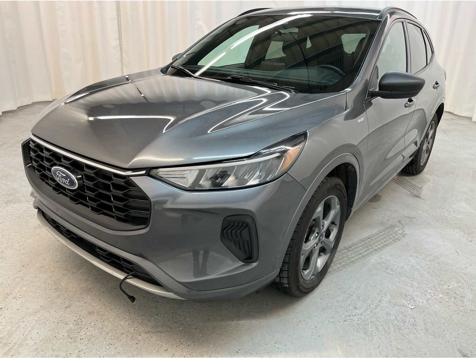 2023 Ford Escape ST-Line's photo