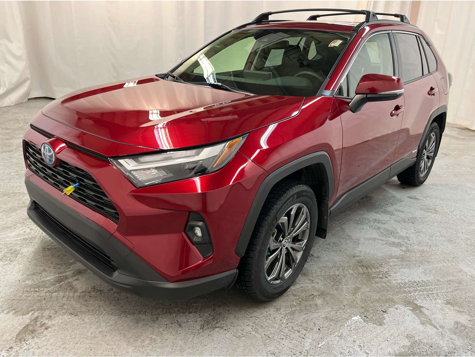 2024 Toyota RAV4 XLE Premium's photo