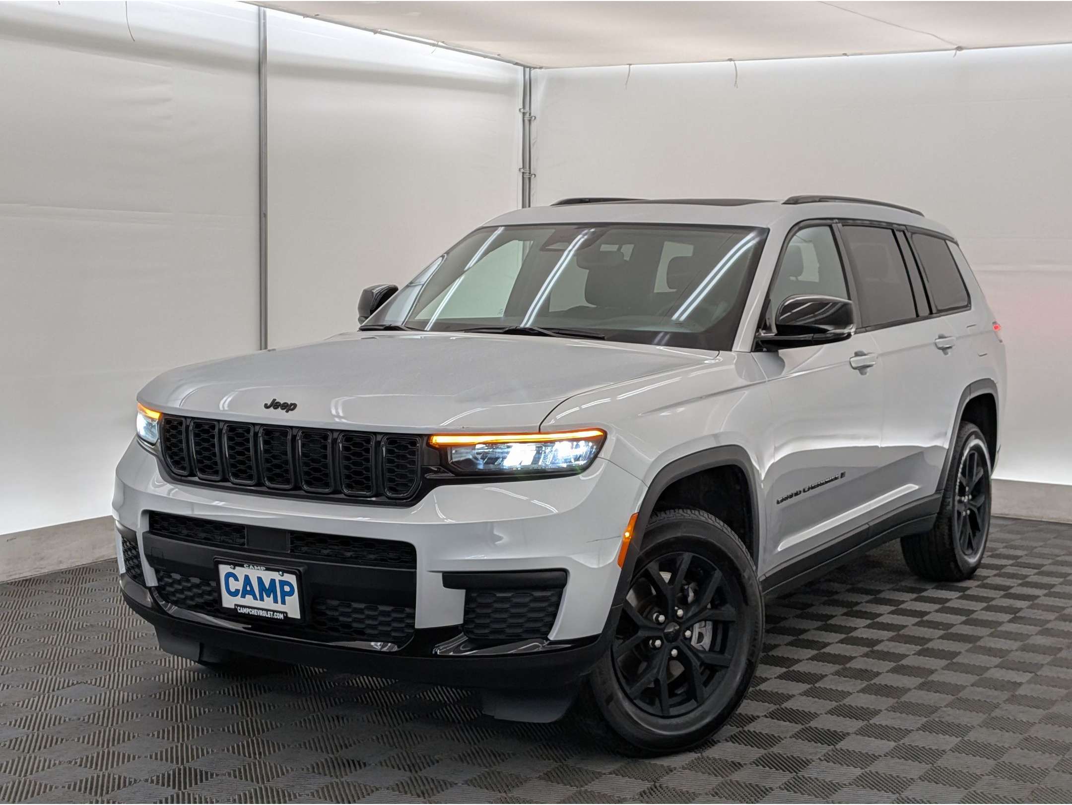 2024 Jeep Grand Cherokee L Altitude's photo