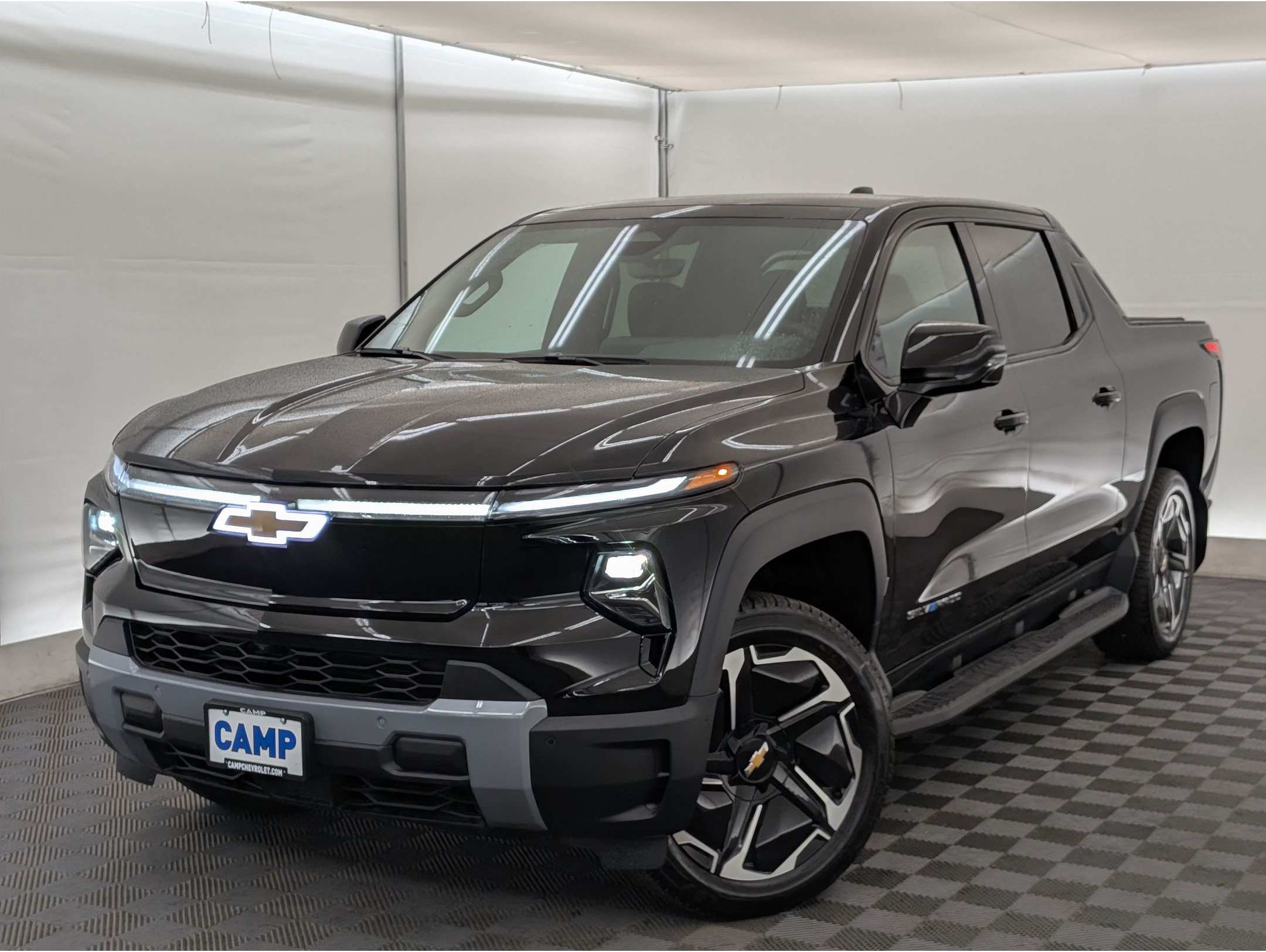 2026 Chevrolet Silverado EV LT's photo