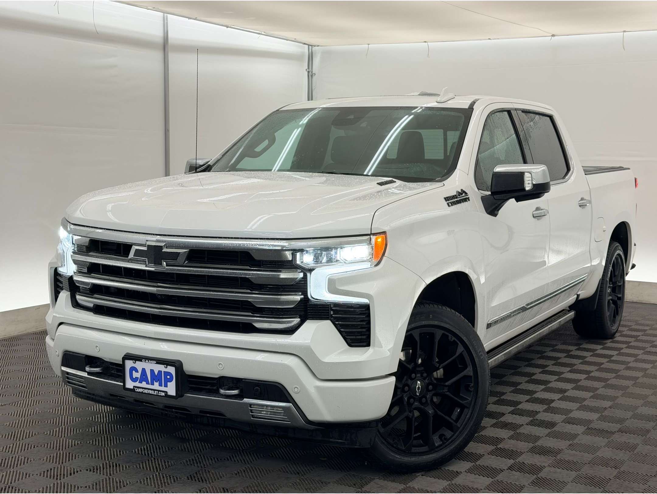 2024 Chevrolet Silverado 1500 High Country's photo