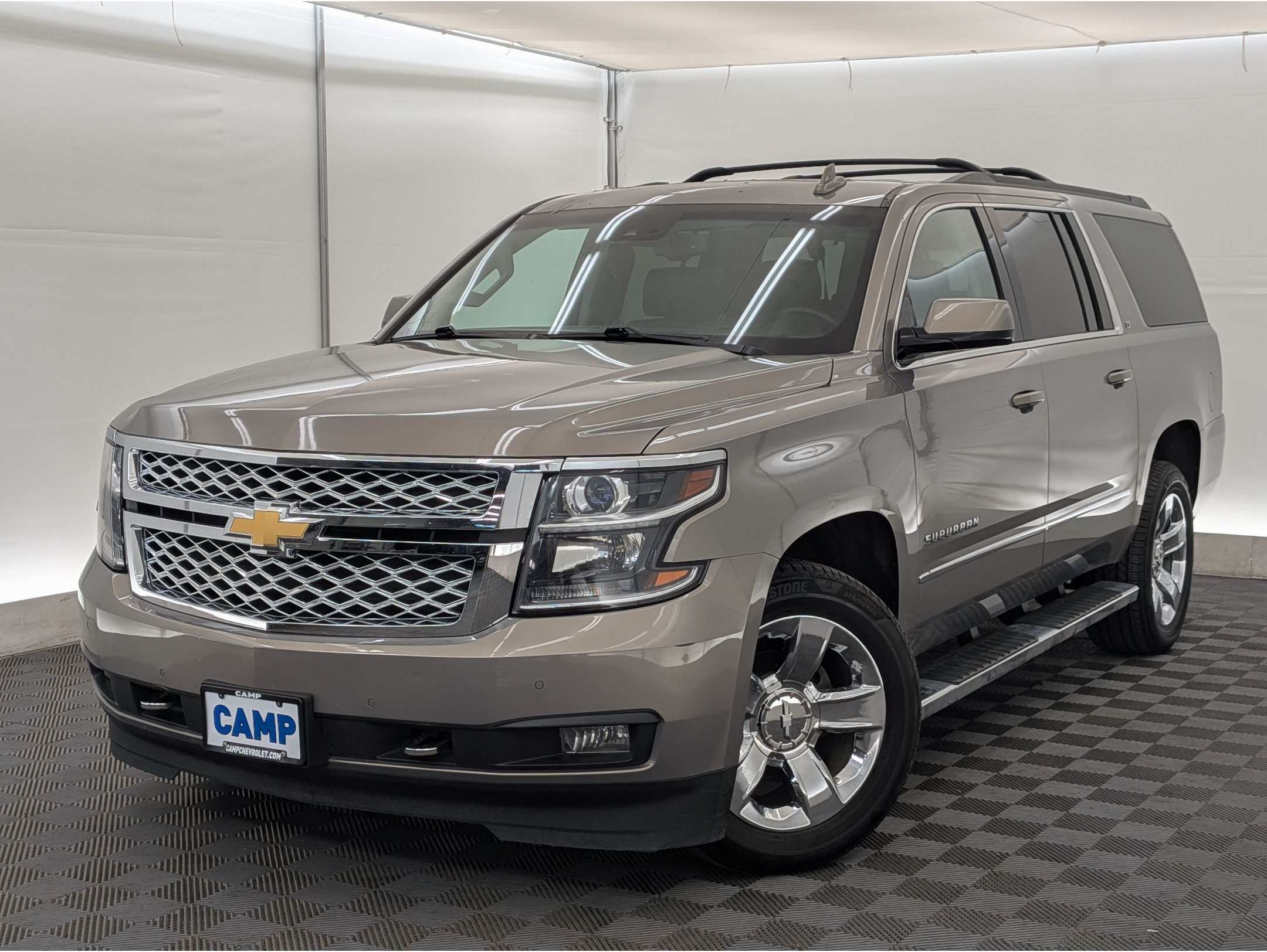 2017 Chevrolet Suburban LT's photo