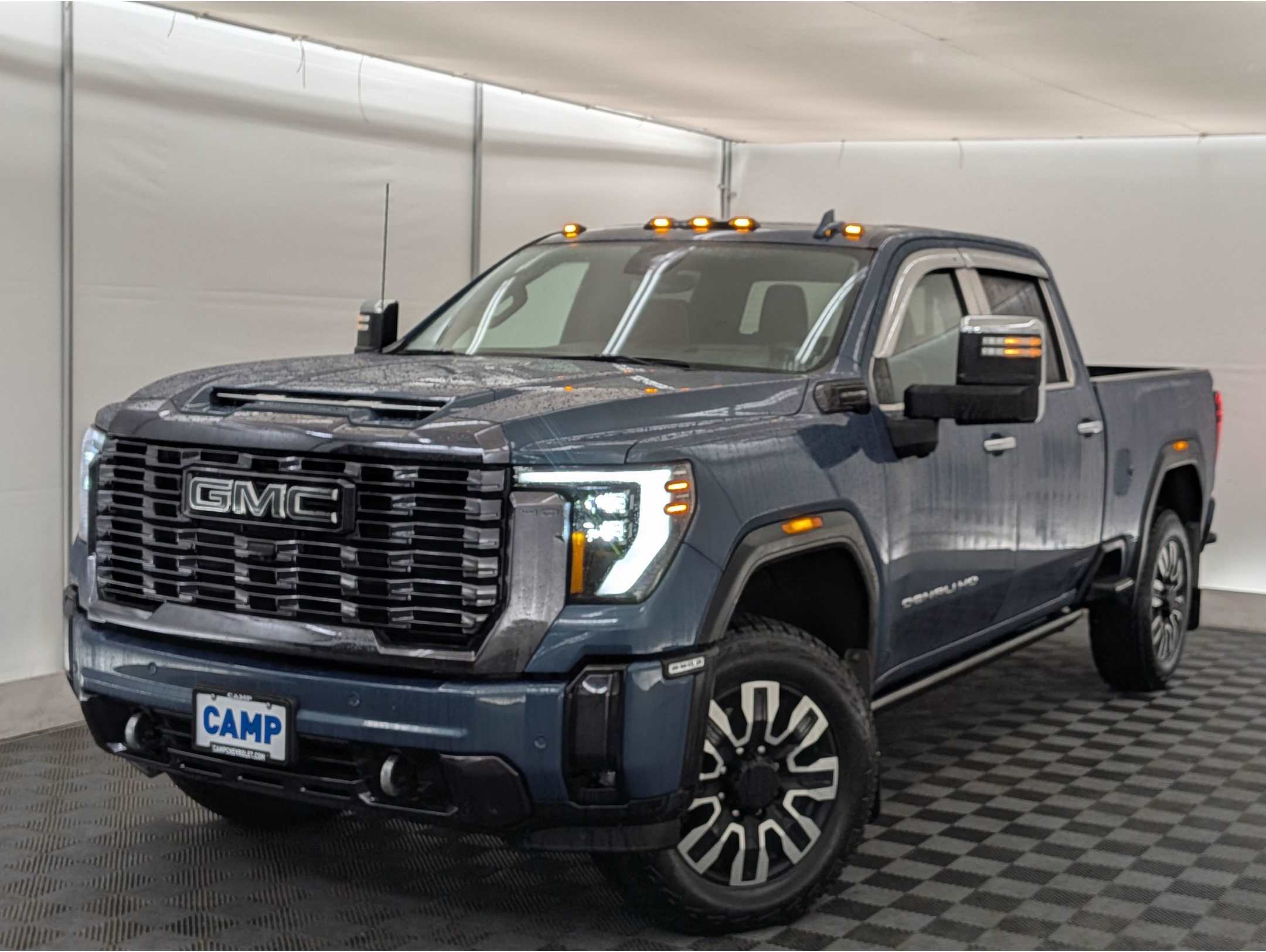 2024 GMC Sierra 2500HD Denali Ultimate's photo