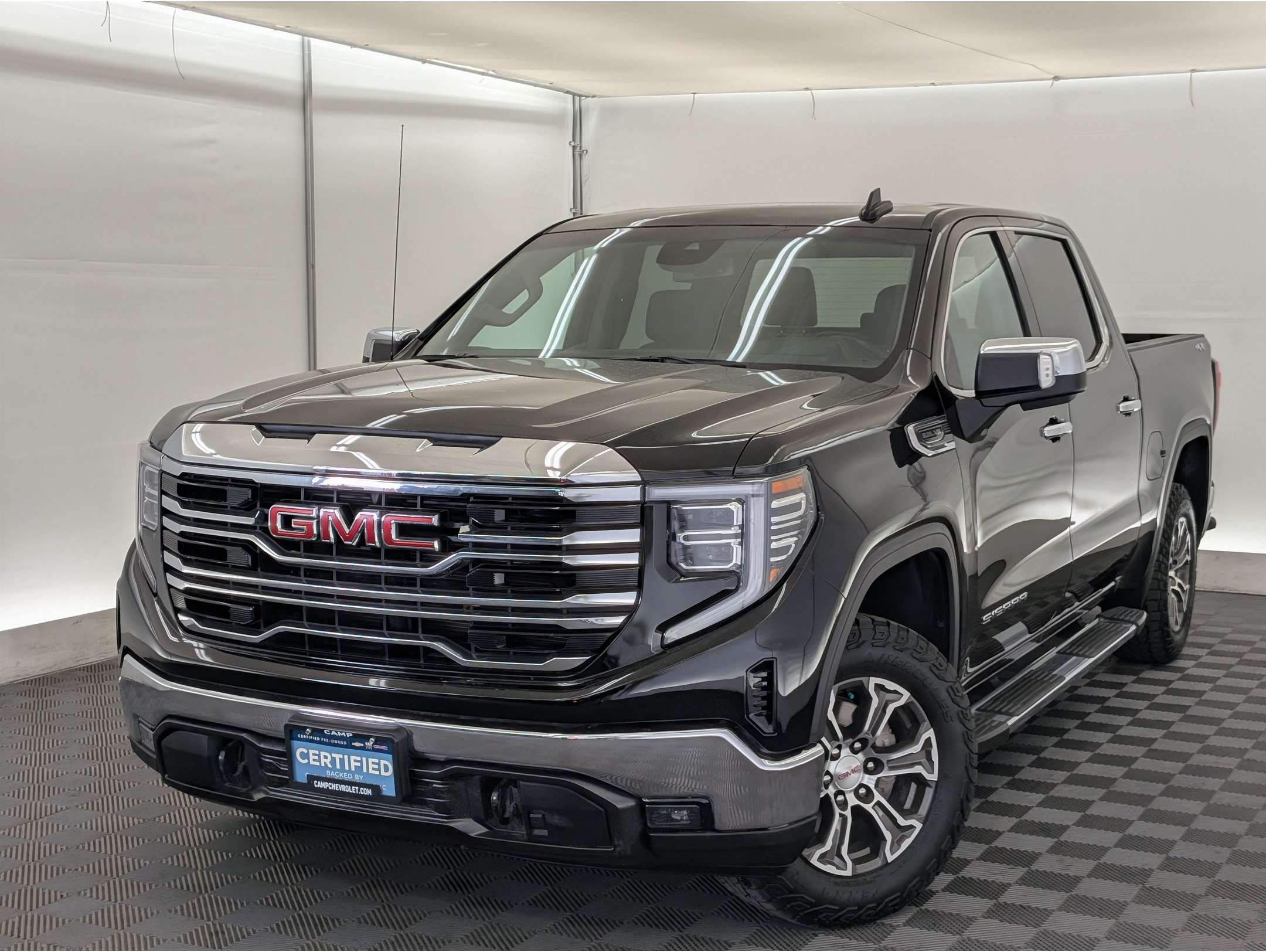 2022 GMC Sierra 1500 SLT's photo