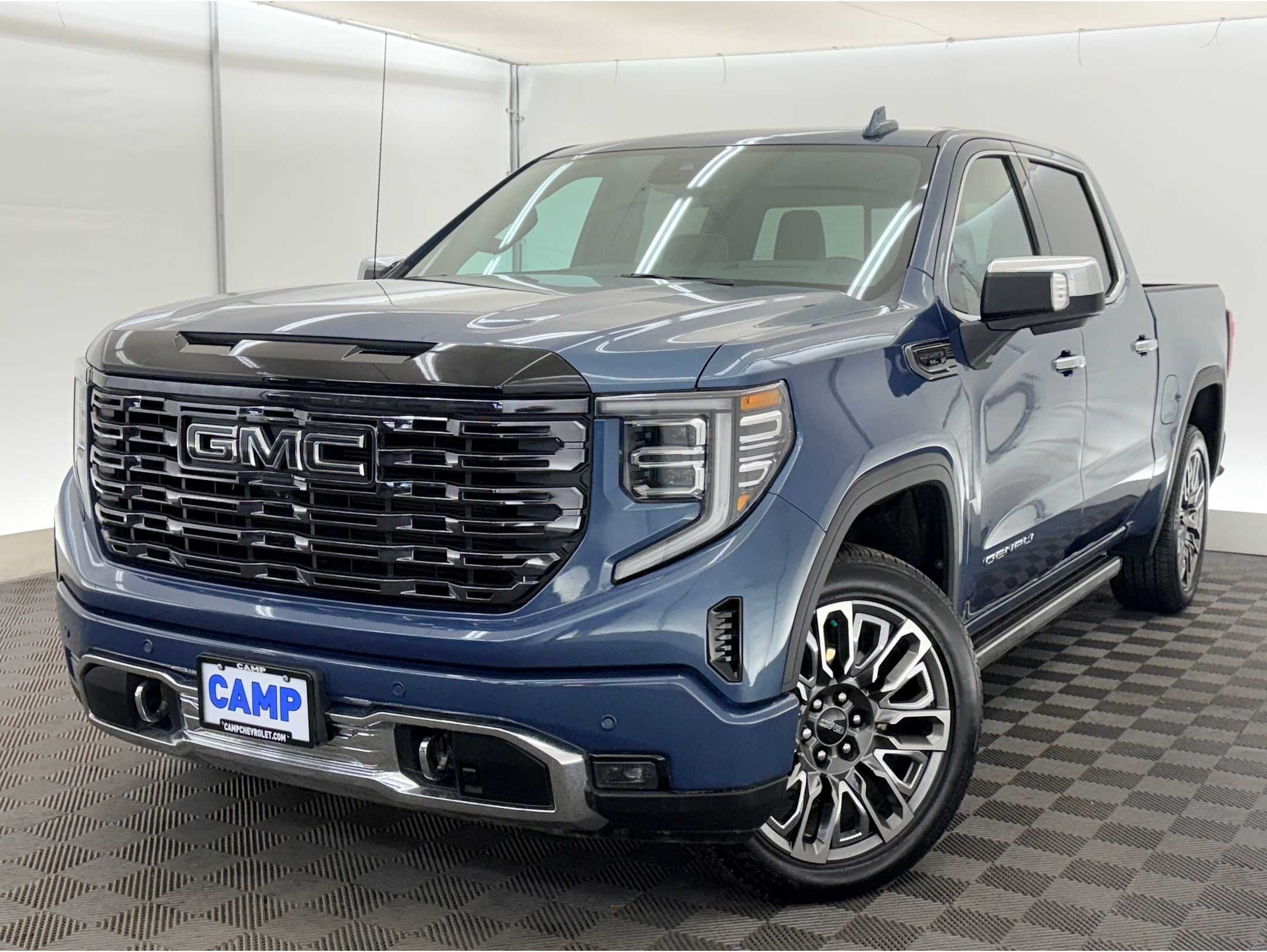 2025 GMC Sierra 1500 Denali Ultimate's photo