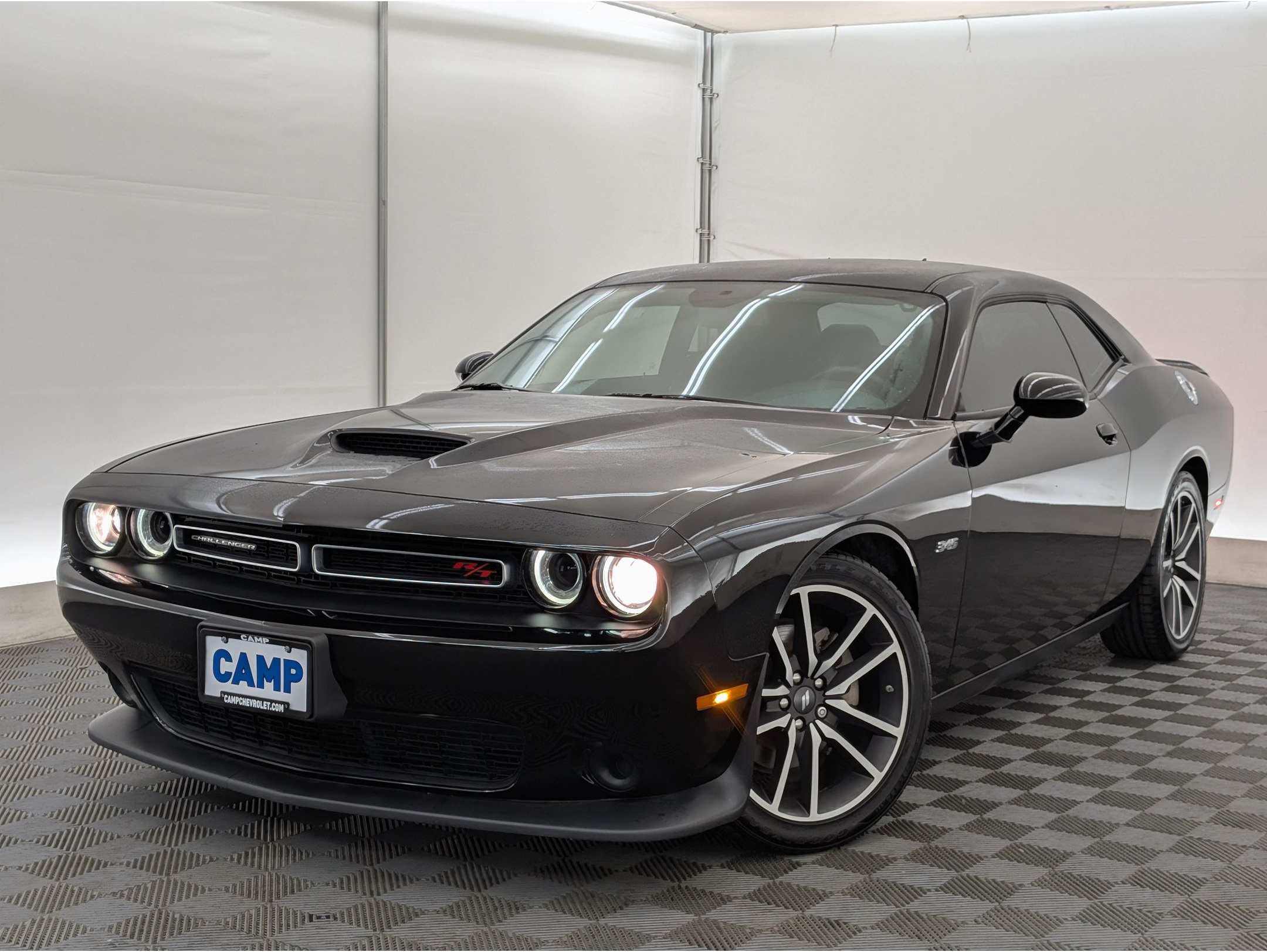 2023 Dodge Challenger R/T's photo