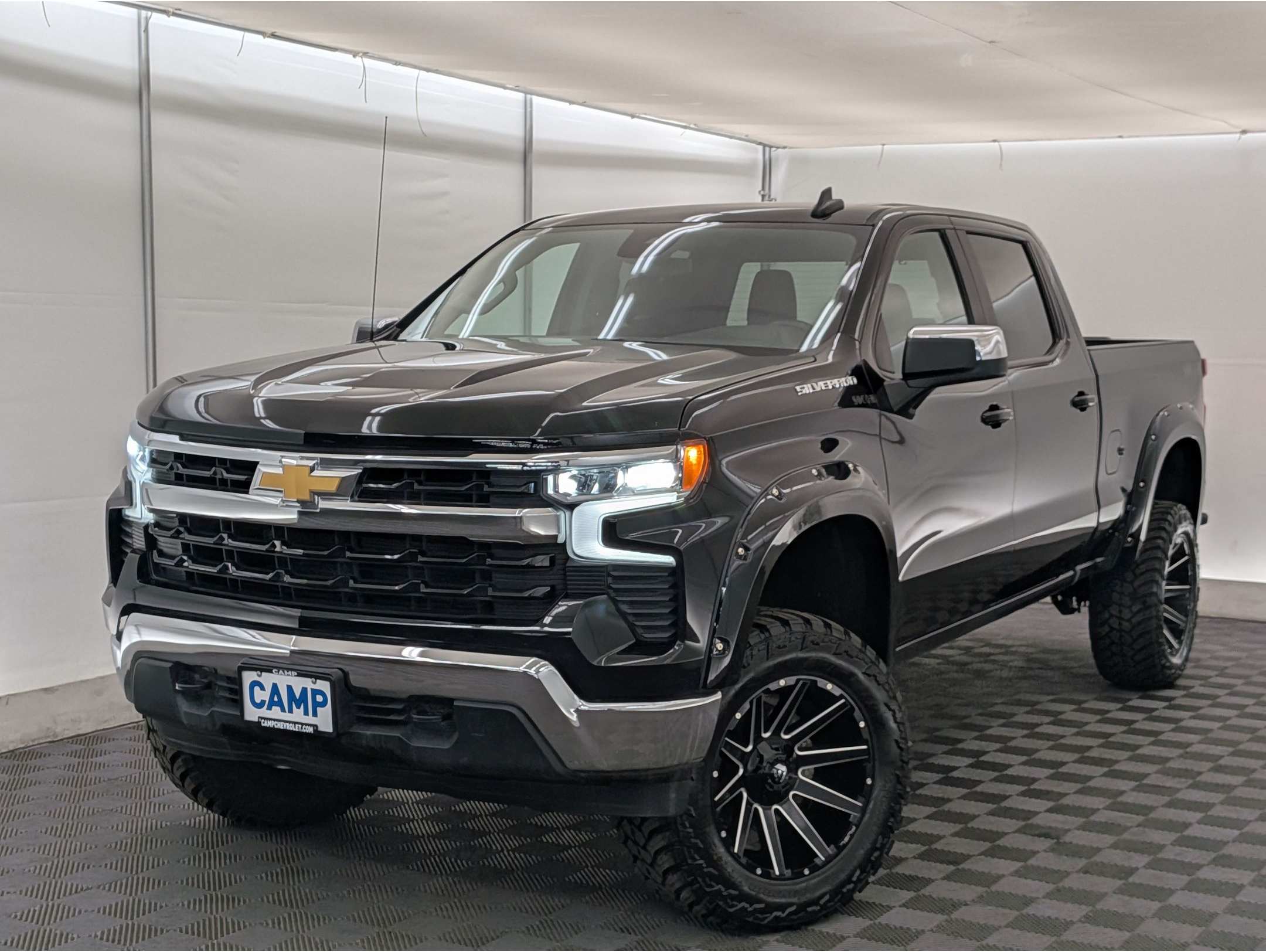 2023 Chevrolet Silverado 1500 LT's photo