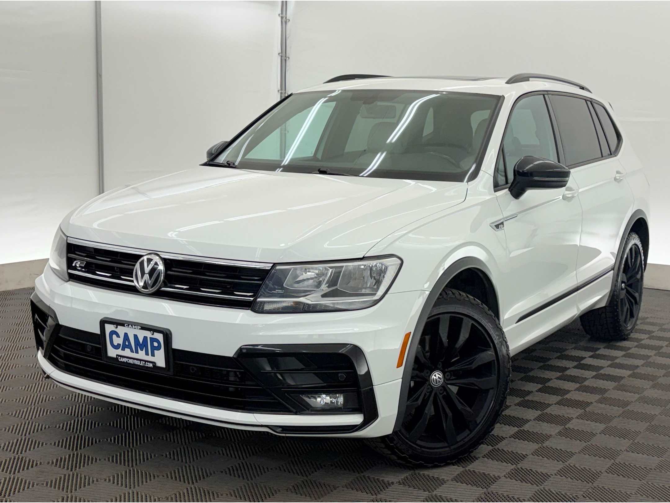 2020 Volkswagen Tiguan SE R-LINE BLACK