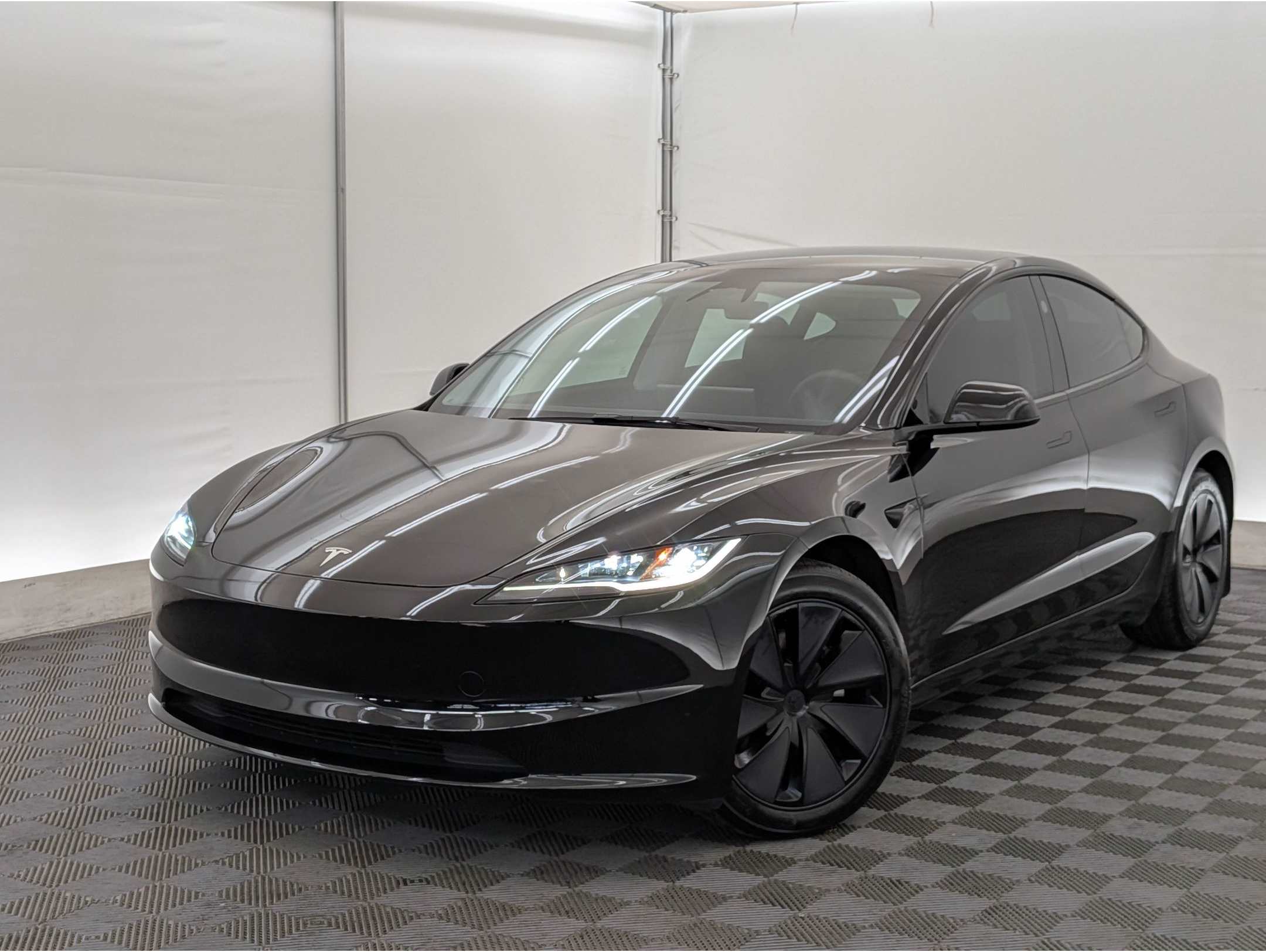 2025 Tesla Model 3 Long Range's photo