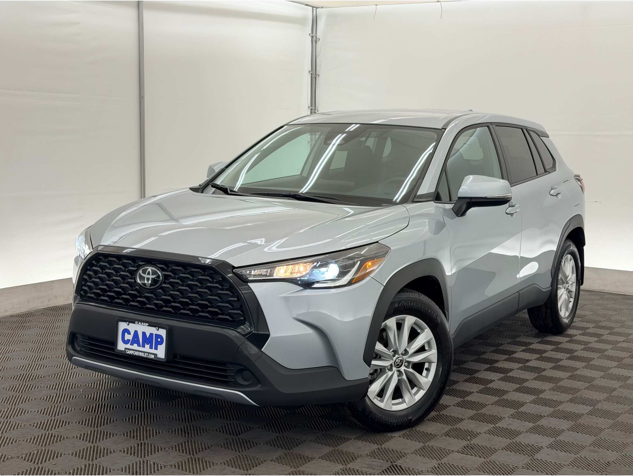 2024 Toyota Corolla Cross LE