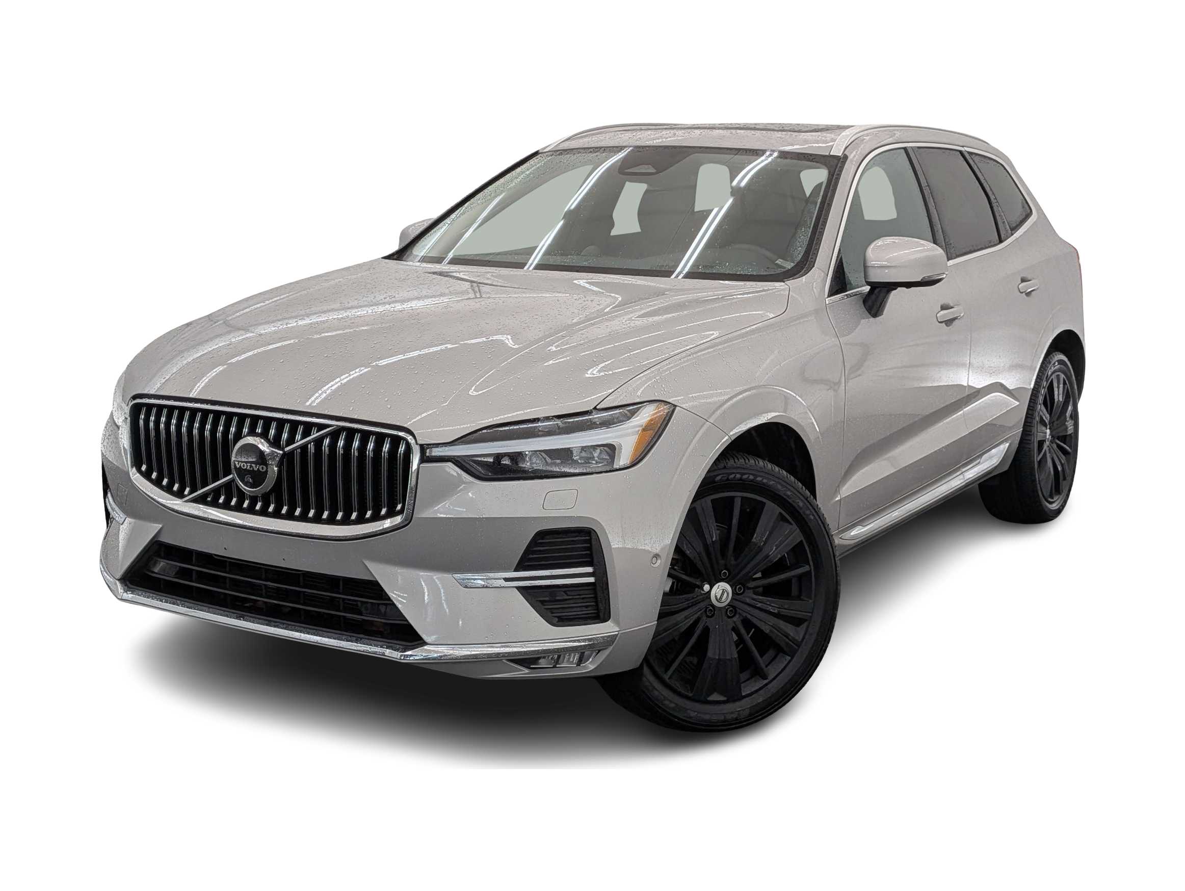 Thumbnail: 2022 Volvo XC60 - 1