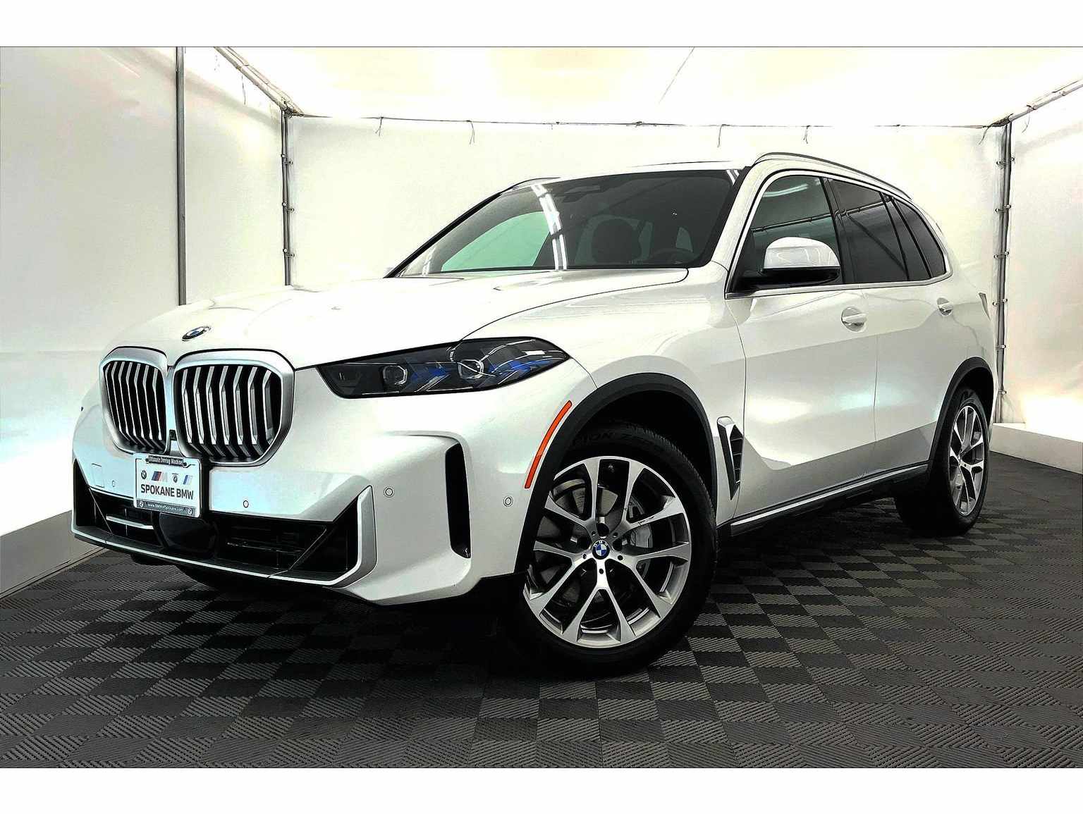 2025 BMW X5 40i