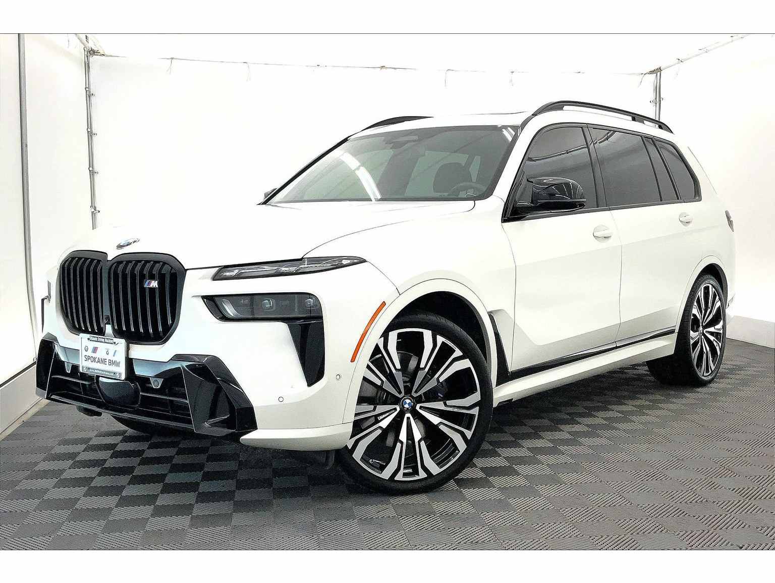 2025 BMW X7