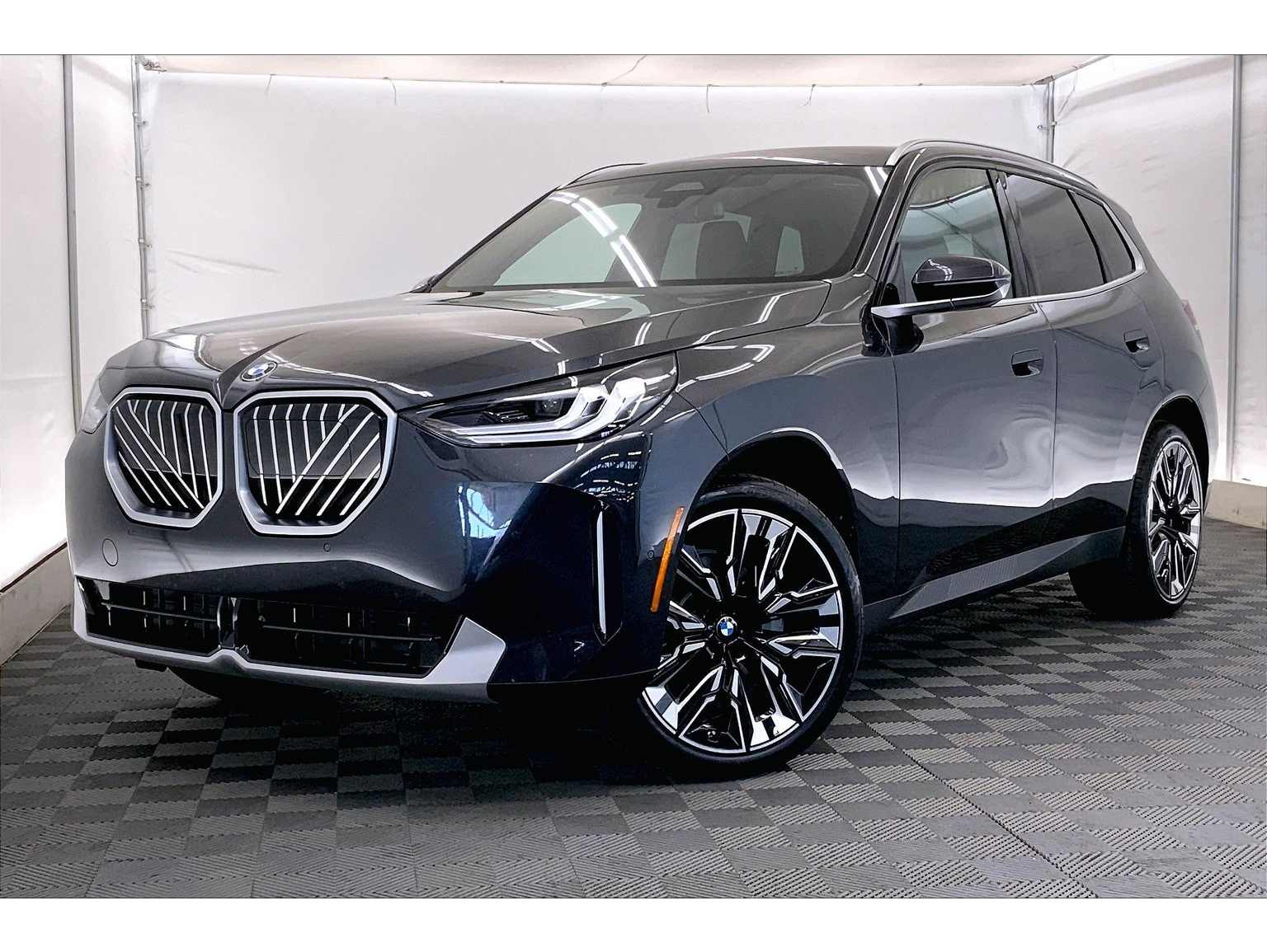 2025 BMW X3 30's photo