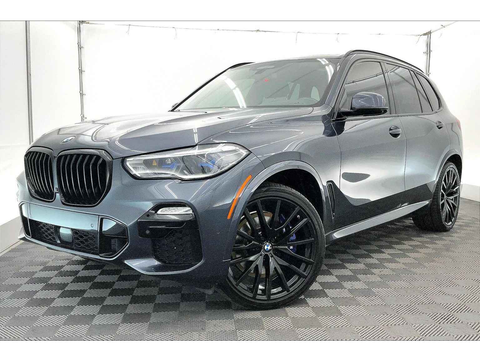 2020 BMW X5 M50i