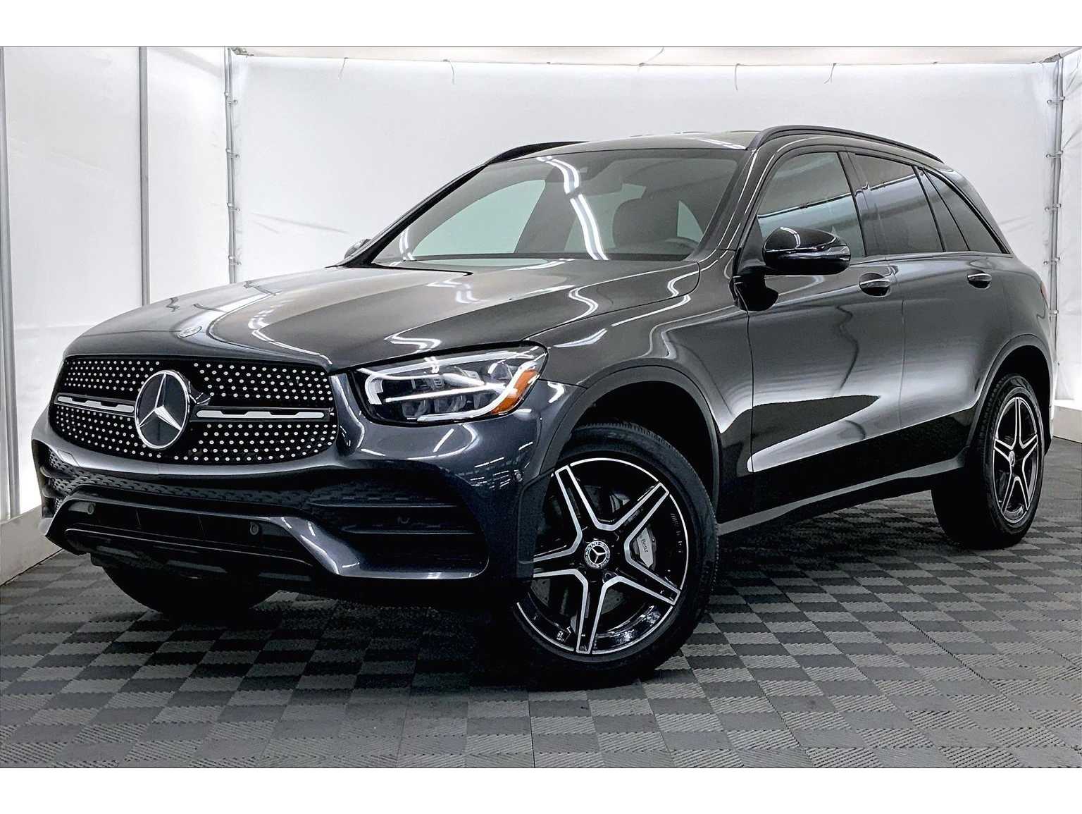 2022 Mercedes-Benz GLC GLC300's photo