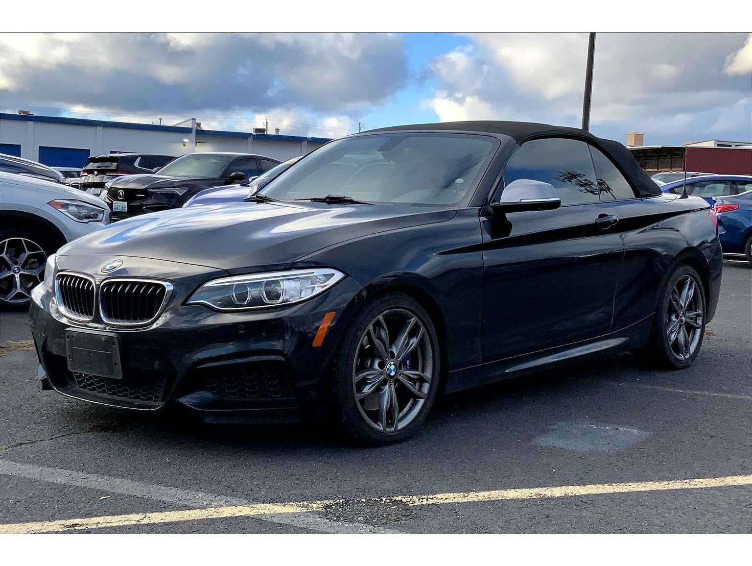 2016 BMW 2 Series M235i's photo