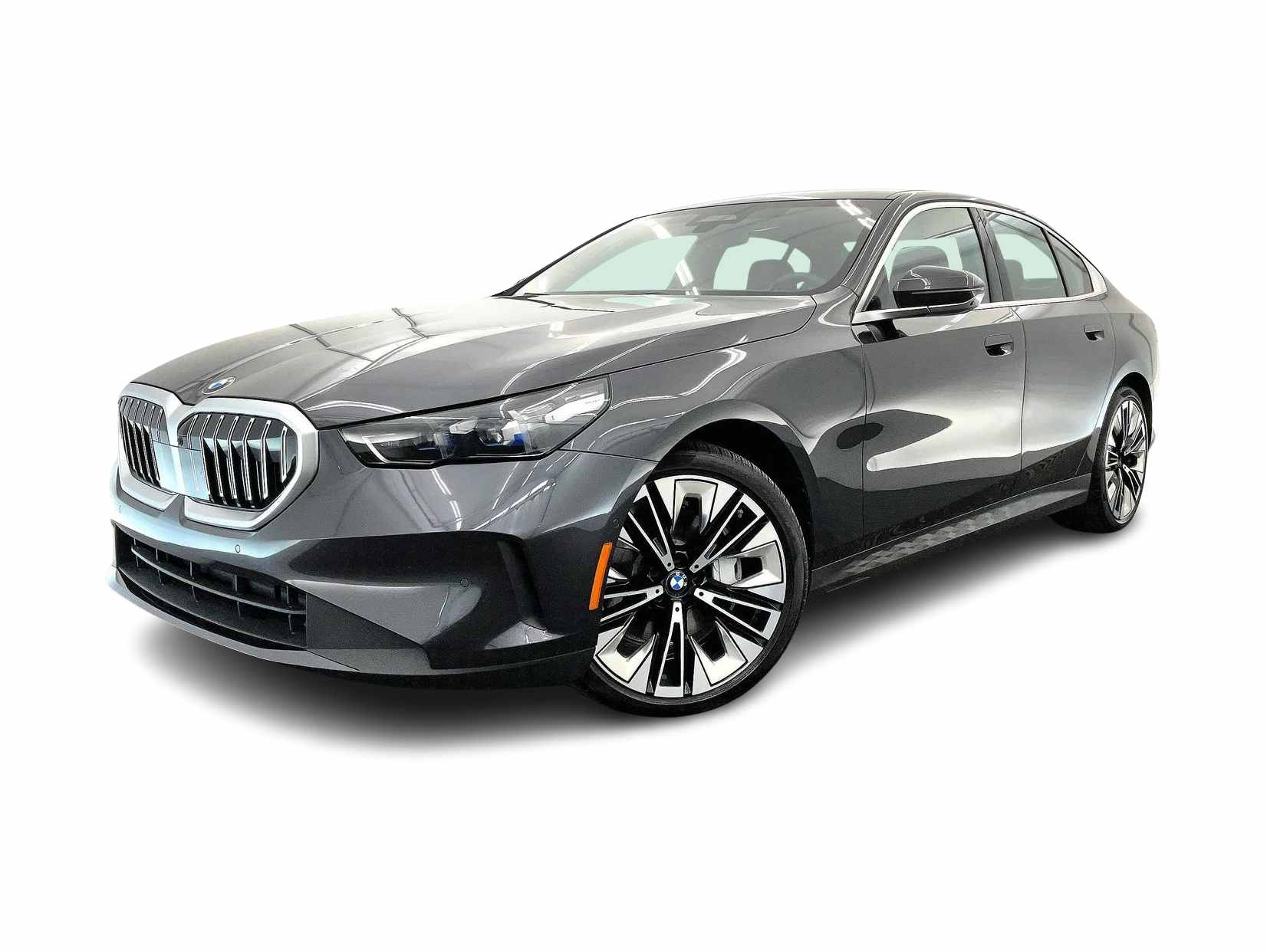 Thumbnail: 2026 BMW 5 Series - 1